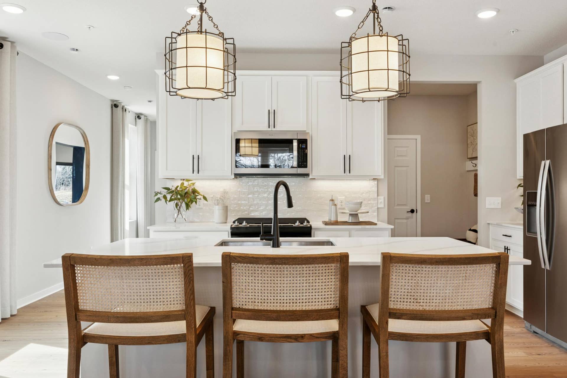 10410 Glacier Lane N, Maple Grove, MN 55369 Large center island