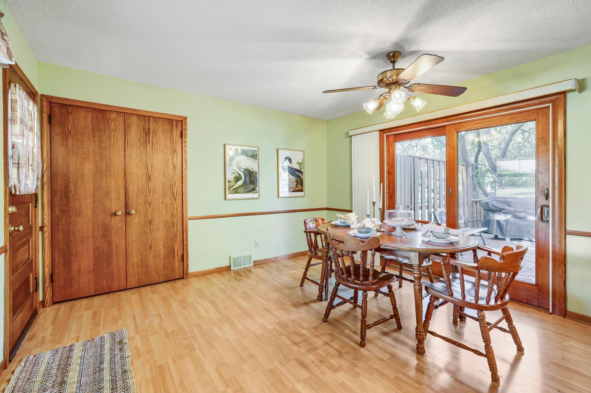 8901 Fremont Avenue S, Bloomington, MN 55420 The dining area is filled with natural light from the beautiful sliding glass doors, which open directly to a large deckmaking it easy to take meals outside, enjoy morning coffee, or host friends on a summer evening.