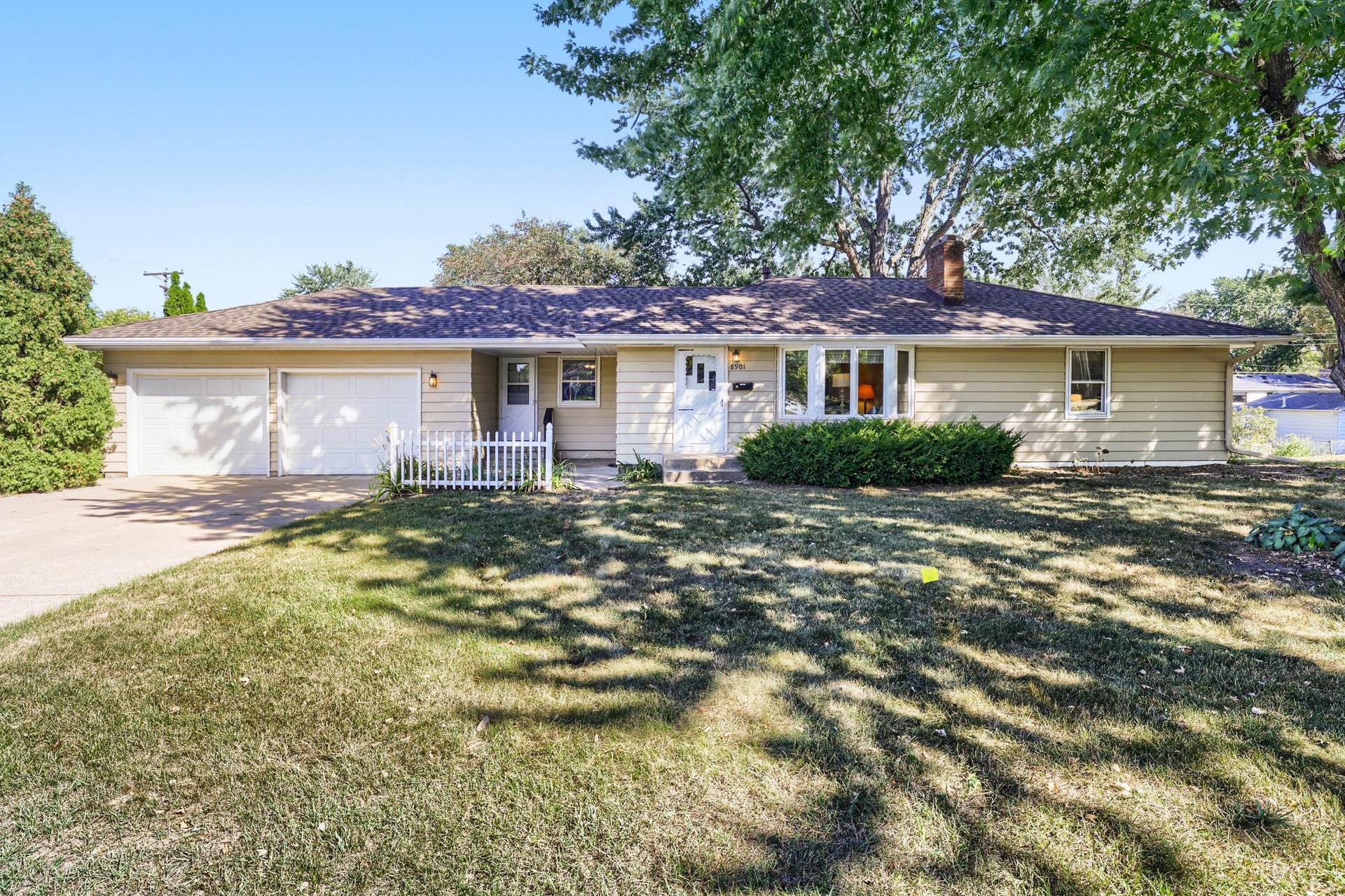 8901 Fremont Avenue S, Bloomington, MN 55420 This charming rambler is perfectly situated in the heart of Bloomington on a spacious corner lot, offering a classic maint free exterior, mature trees and a convenient 2-car attached garage.