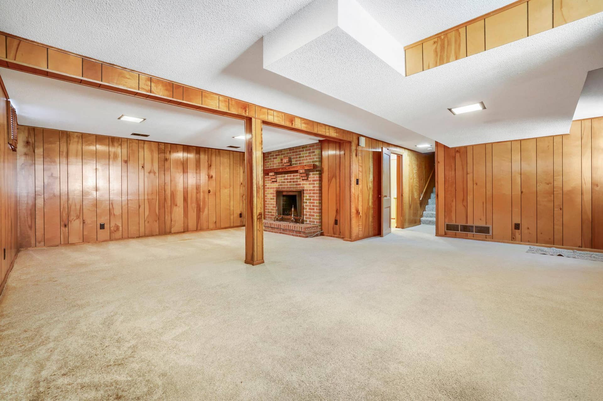 8901 Fremont Avenue S, Bloomington, MN 55420 13891940_5-510-17_photo_print__q100_w3600.jpg