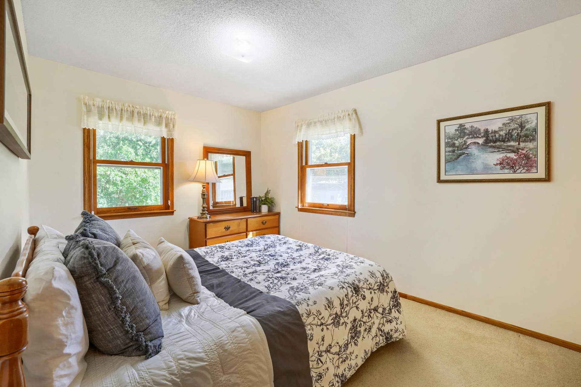 8901 Fremont Avenue S, Bloomington, MN 55420 13891940_10-510-17_photo_print__q100_w3600.jpg