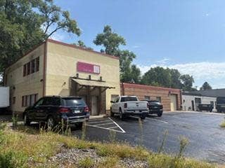 8301 Pillsbury Avenue S, Bloomington, MN 55420 3801 Pillsbury 4.jpeg