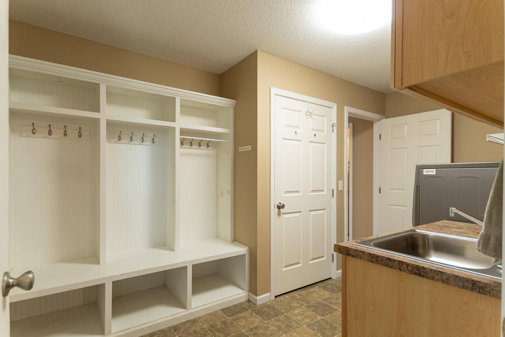 21-Kestrel-Mudroom.jpg