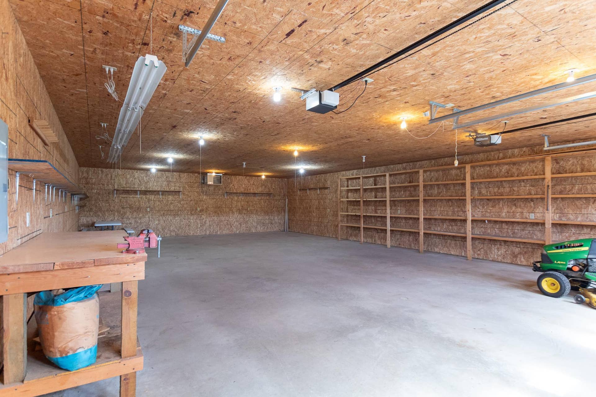 33-Kestrel-Detached-Garage-Interior-01.jpg