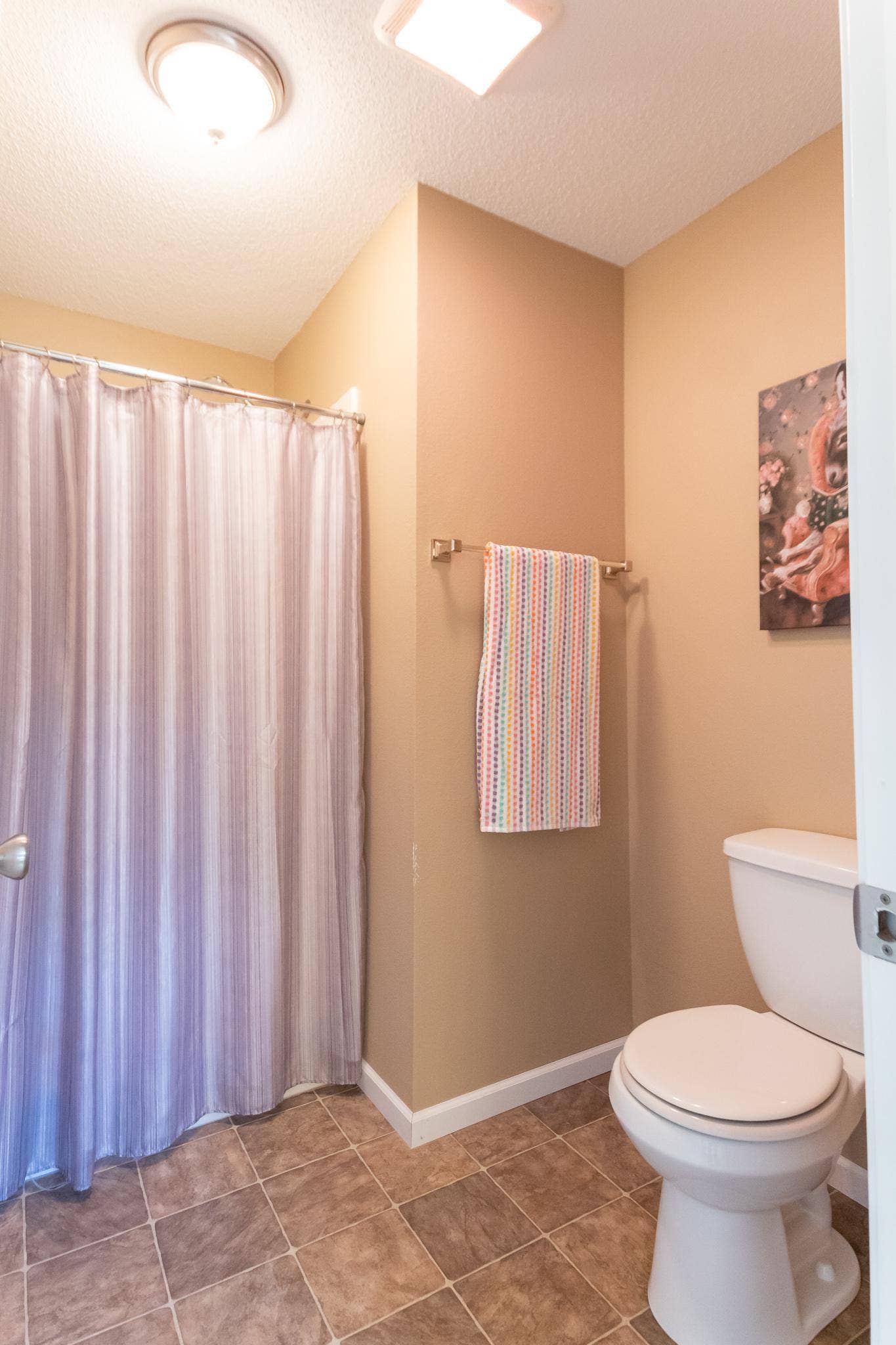 17-Kestrel-Shower-Room.jpg