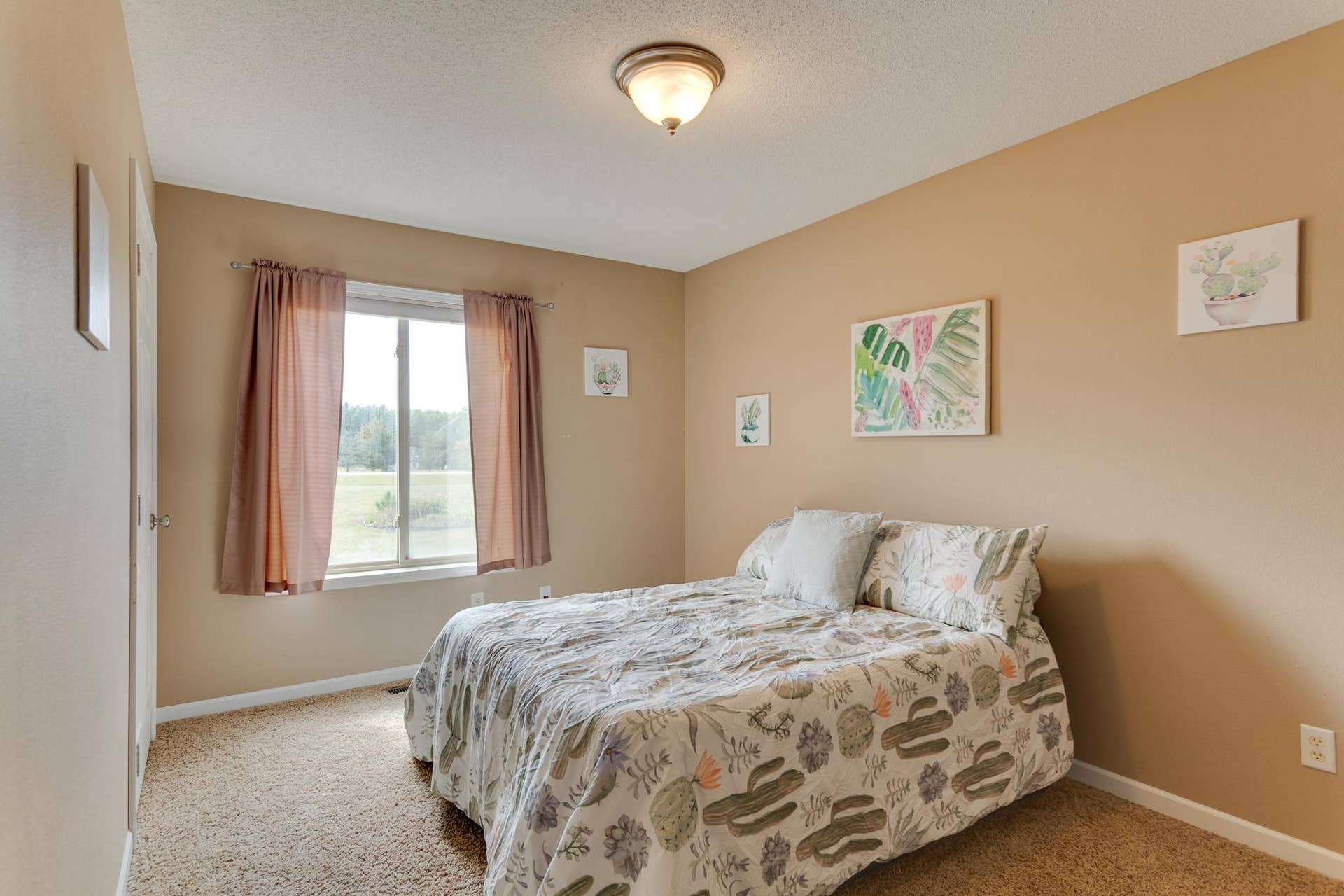 15-Kestrel-Bedroom-03.jpg