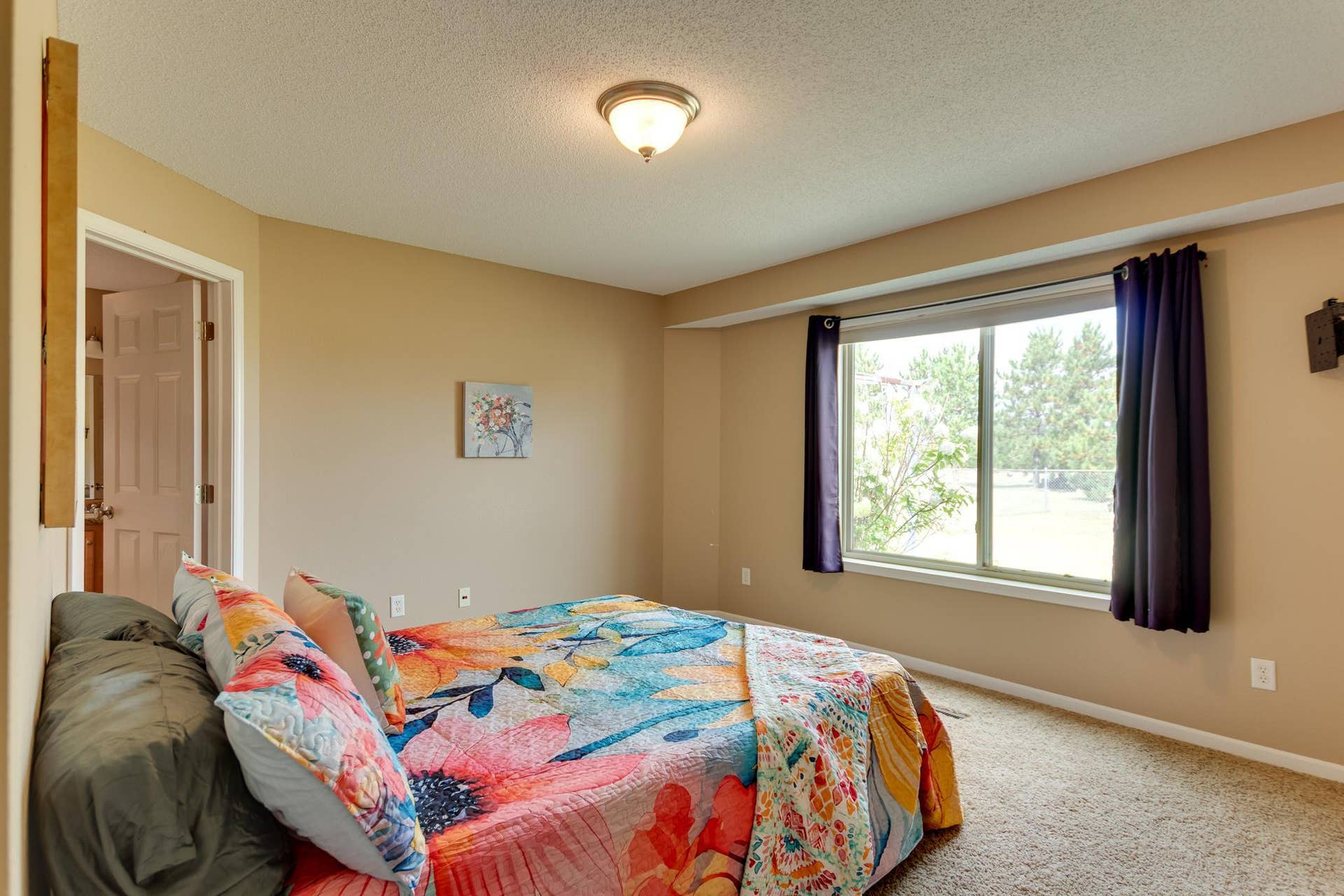 11-Kestrel-Primary-Bedroom-01.jpg