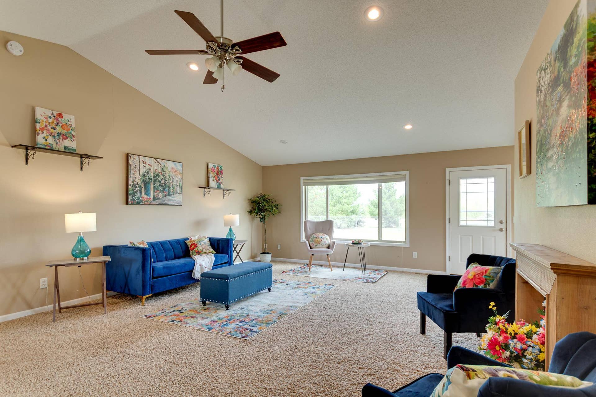 07-Kestrel-Living-Room-04.jpg