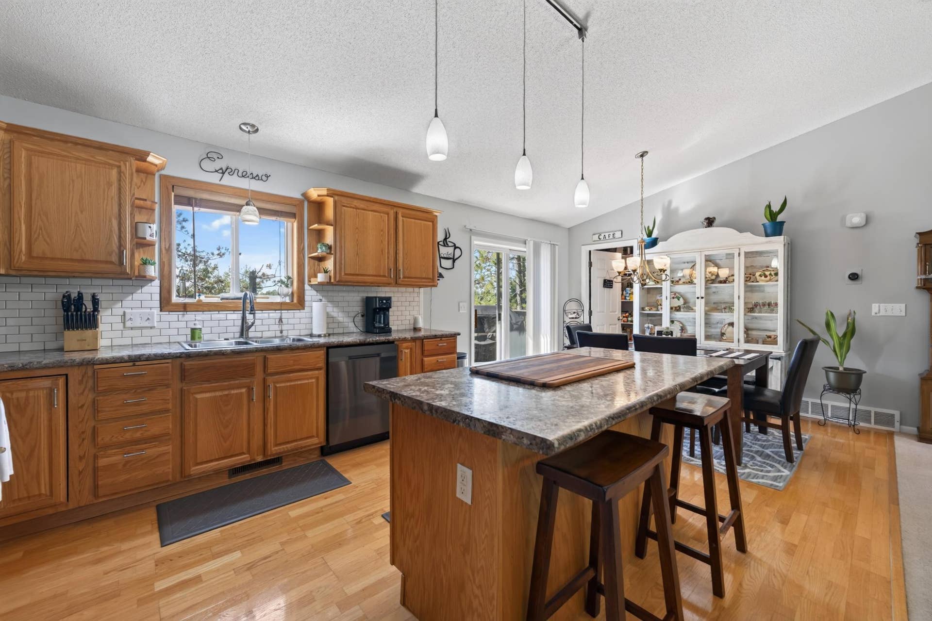 2122 Harrison Court SW, Bemidji, MN 56601 DSC00563.jpg