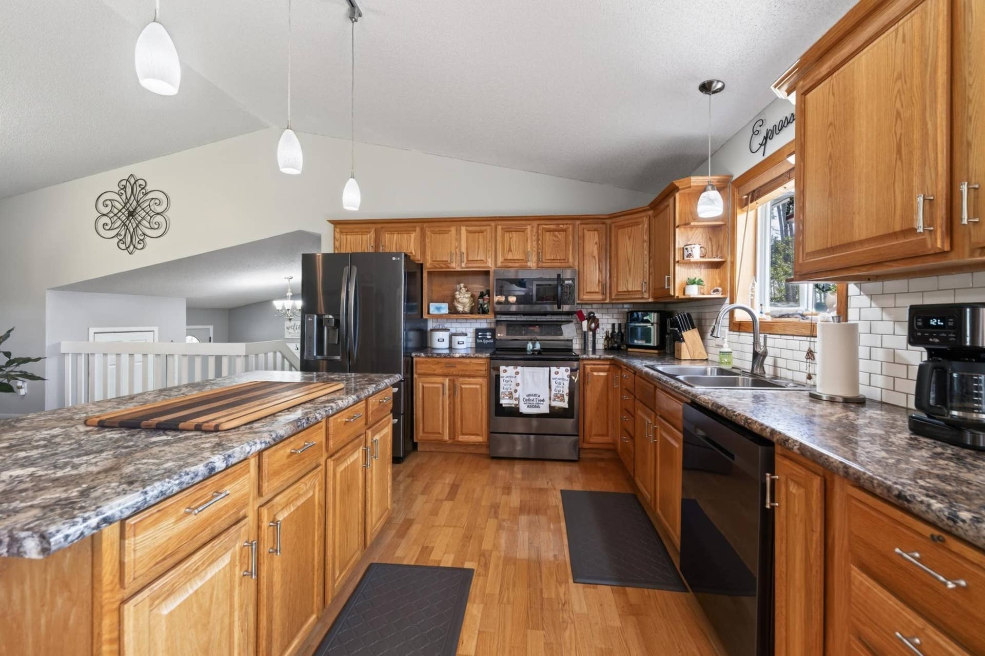 2122 Harrison Court SW, Bemidji, MN 56601 DSC00572.jpg