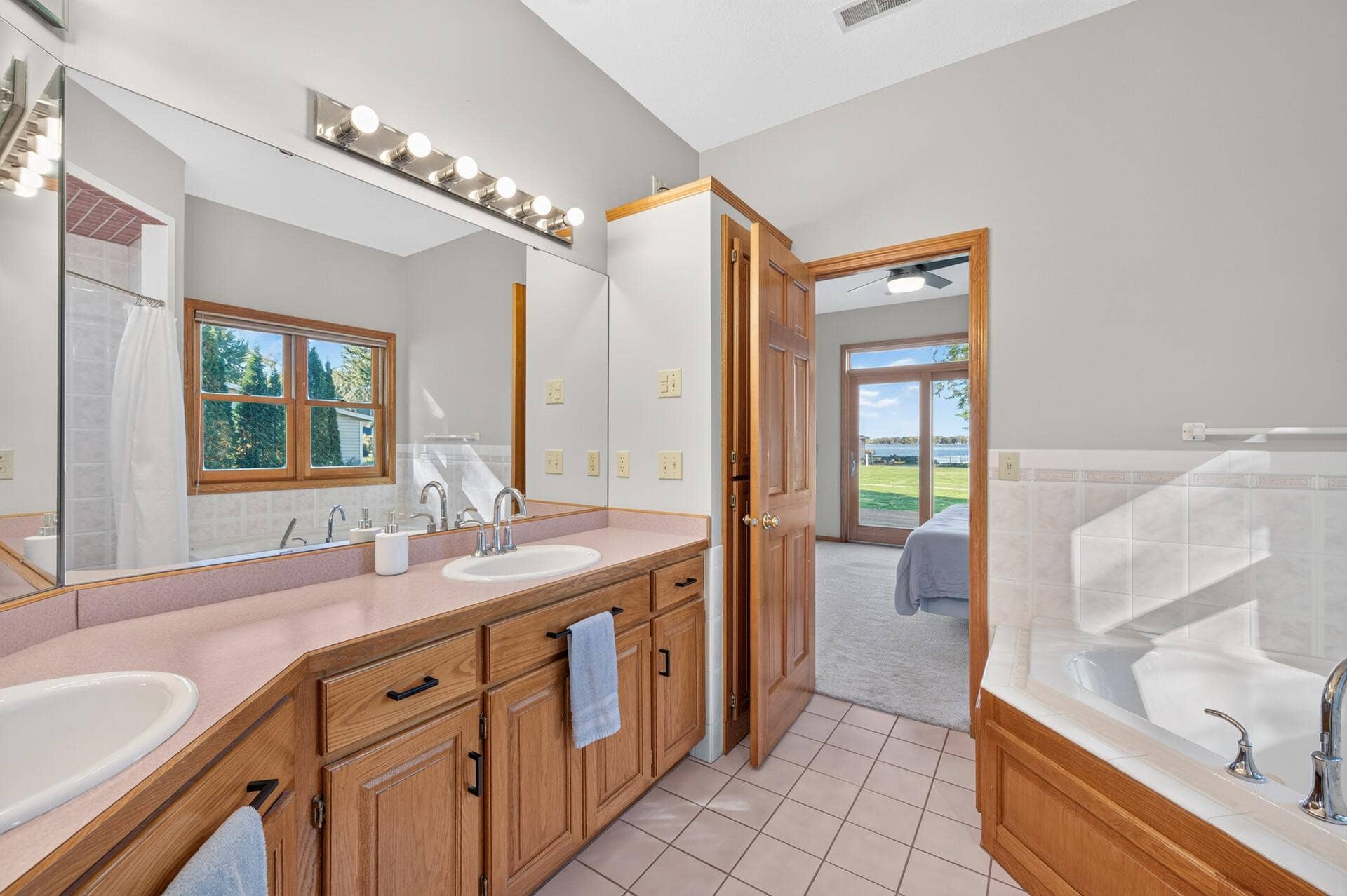 9196 Jewel Lane N, Forest Lake, MN 55025 9196 Jewel Lane N, Forest Lake, MN 55025