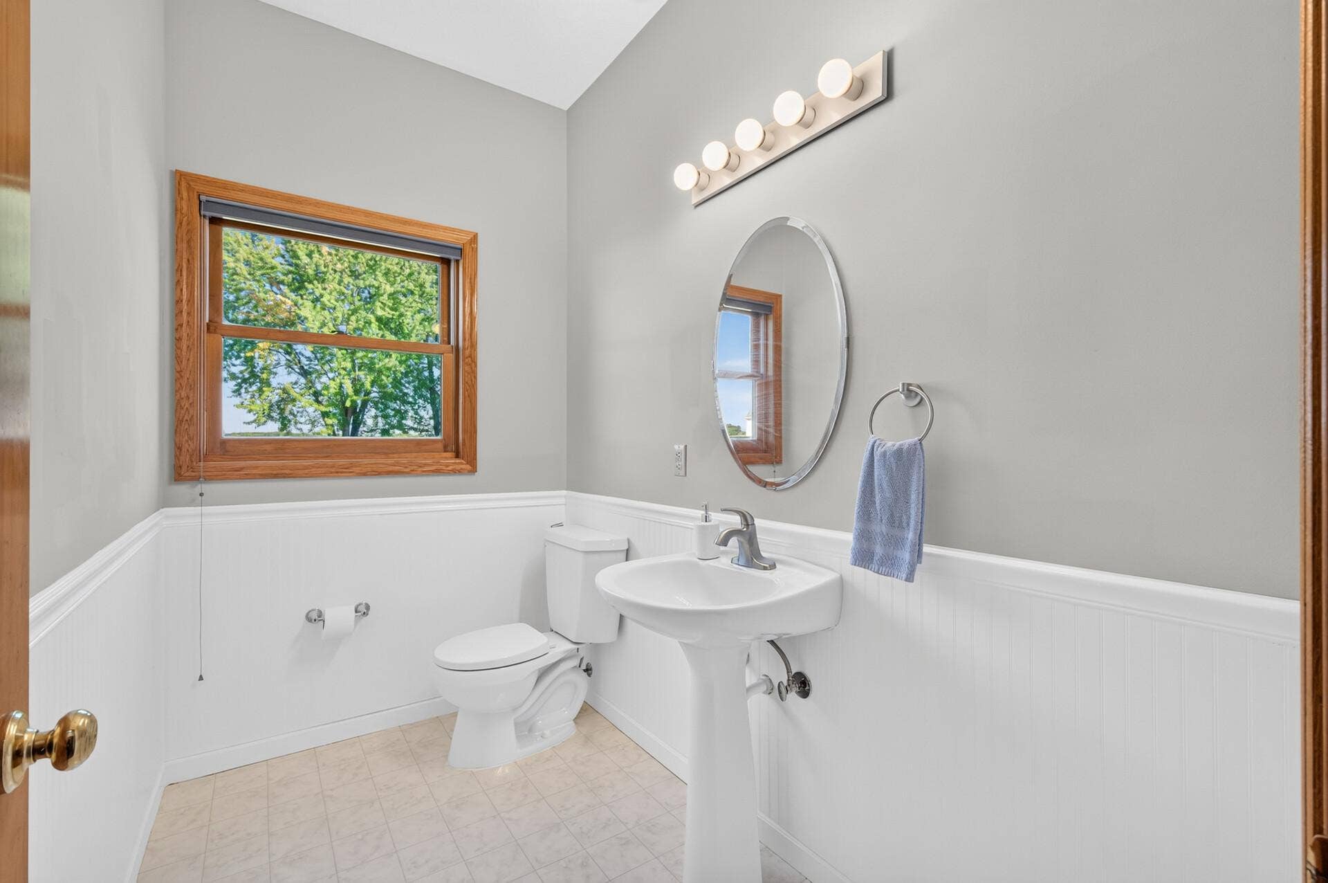 9196 Jewel Lane N, Forest Lake, MN 55025 1/2 bath off the laundry room