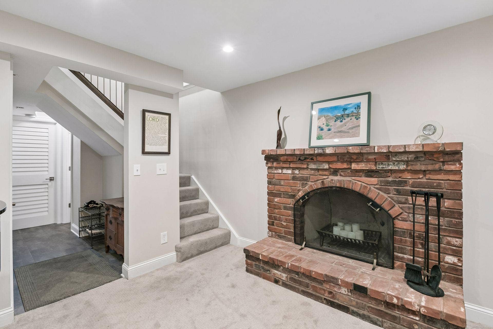 1952 Dupont Avenue S, 46, Minneapolis, MN 55403 Access to the garage, laundry room, and 3/4 bath