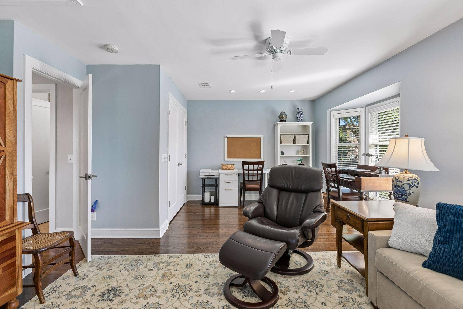 1952 Dupont Avenue S, 46, Minneapolis, MN 55403 This room offers flex space to use how you want it. Large closet with organizer system.