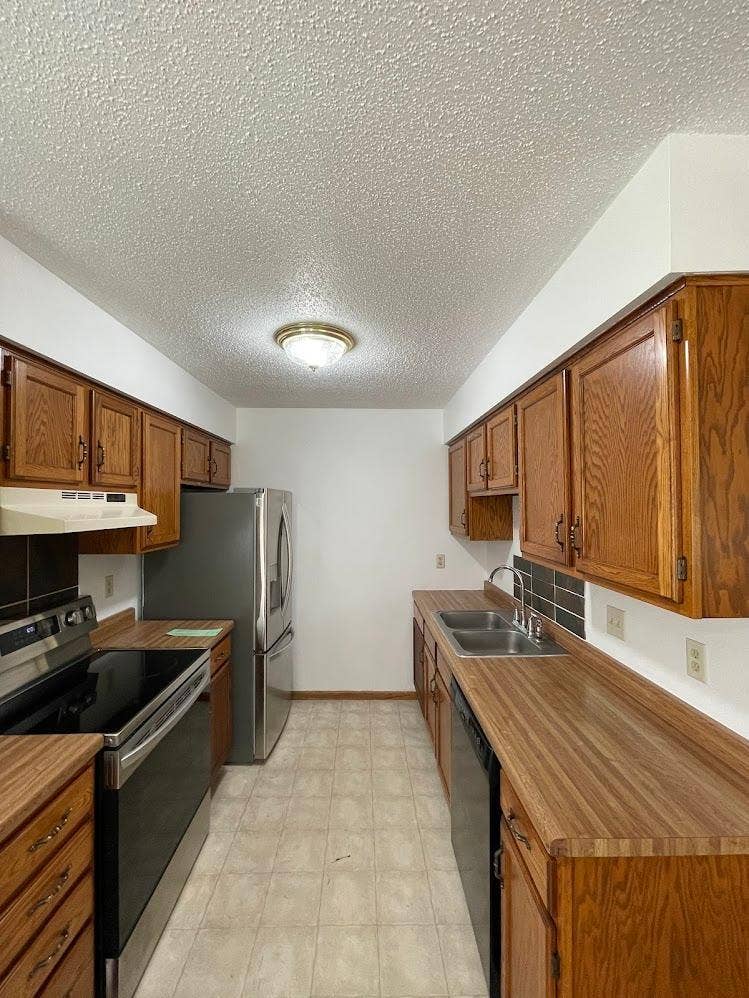 11931 Wintergreen St. NW, #1, Coon Rapids, MN 55448 11923-11931 Wintergreen picture 11.jpg