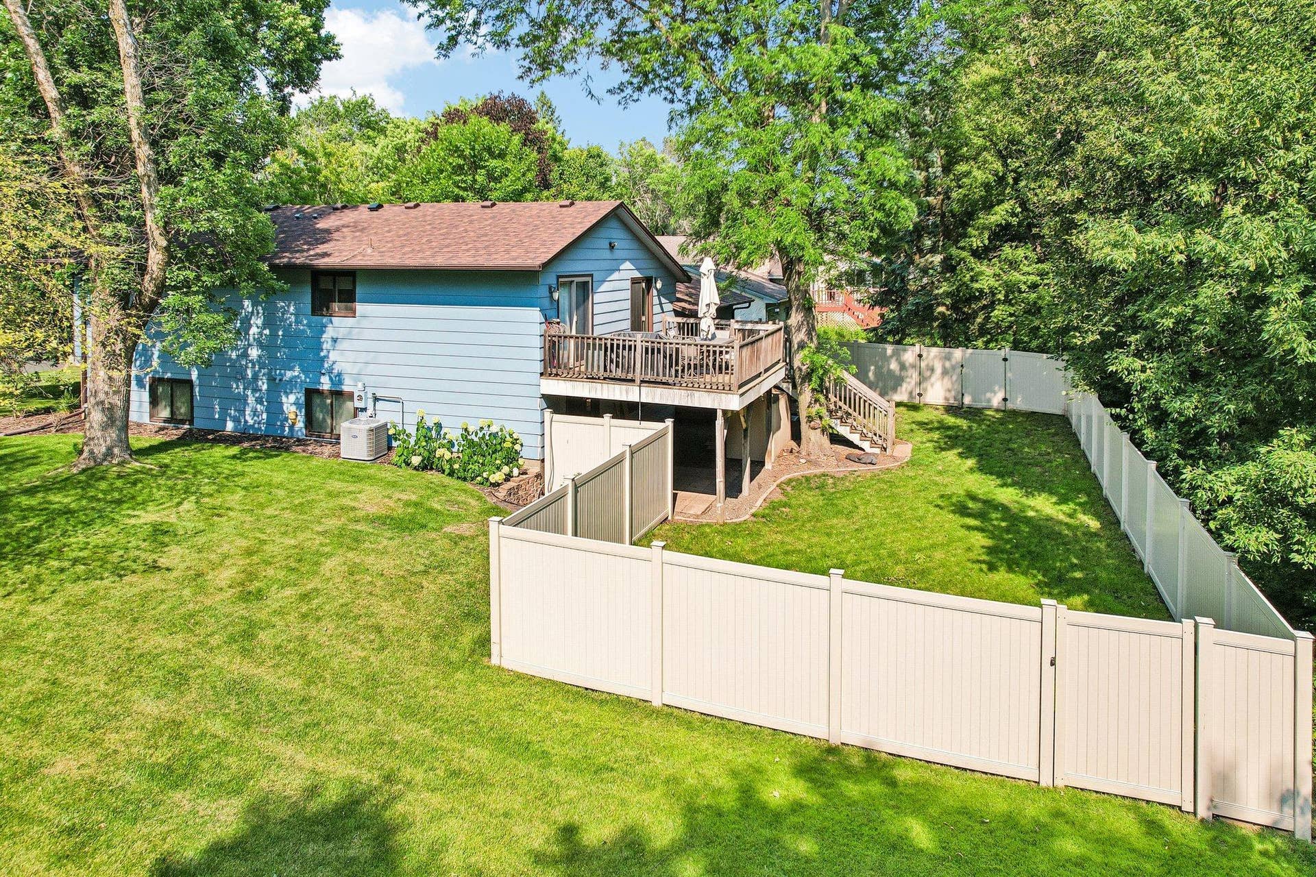 12501 63rd Avenue N, Maple Grove, MN 55369 12501 63rd Avenue N, Maple Grove, MN 55369