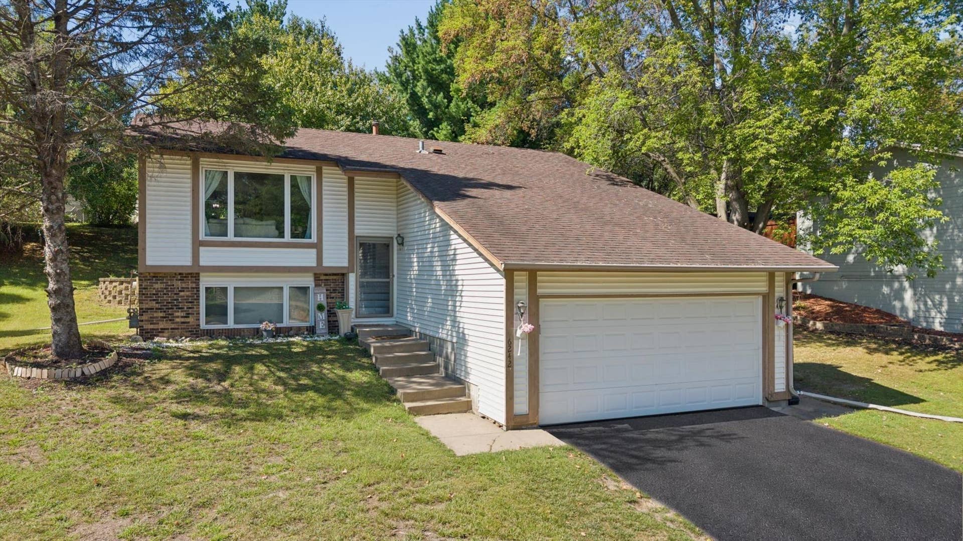 6242 Whispering Oaks Drive, Eden Prairie, MN 55346 02-6242 Whispering Oaks Dr Eden Prairie, MN 55346_01_black copy.jpg