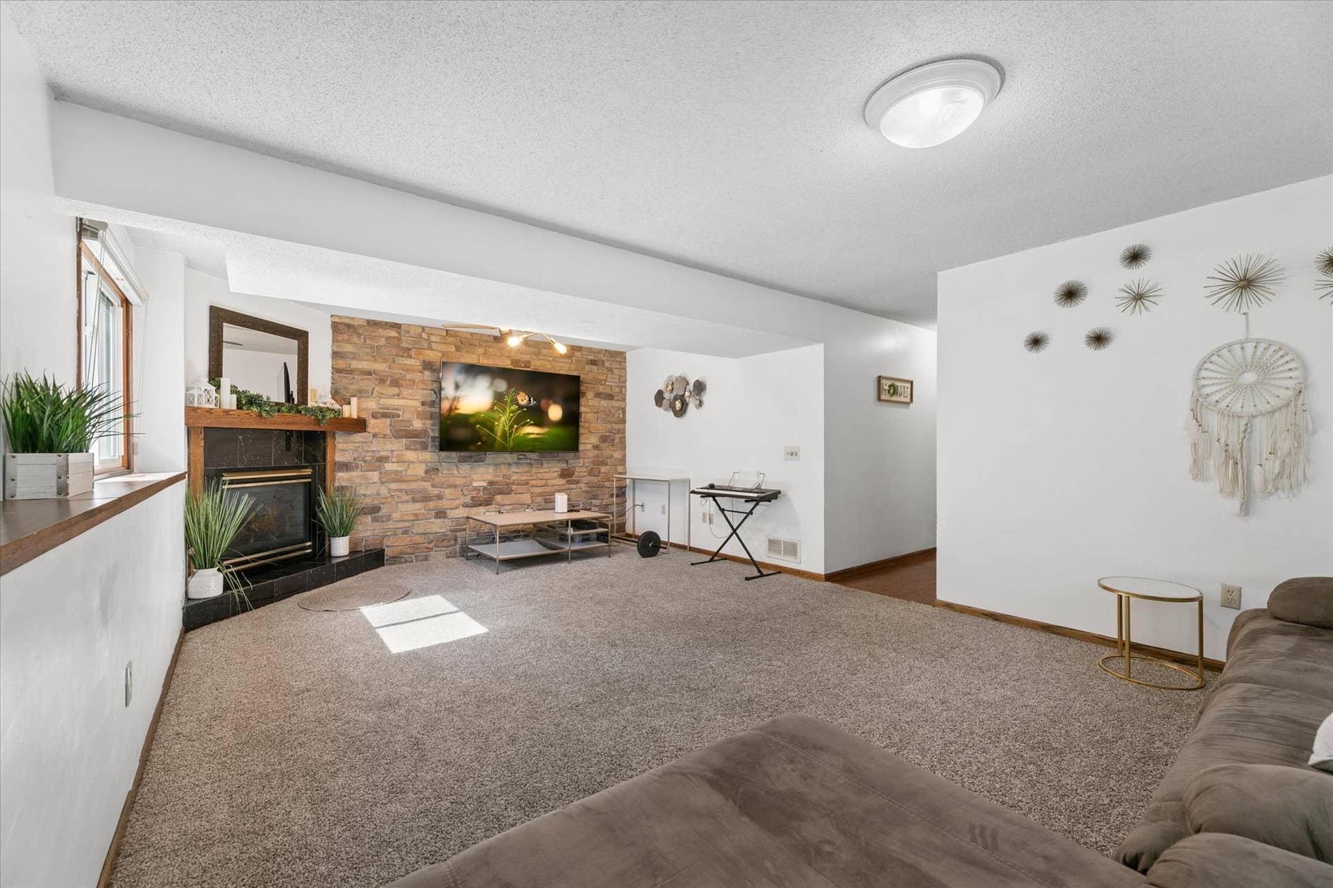 6242 Whispering Oaks Drive, Eden Prairie, MN 55346 43-6242 Whispering Oaks Dr Eden Prairie, MN 55346_37.jpg
