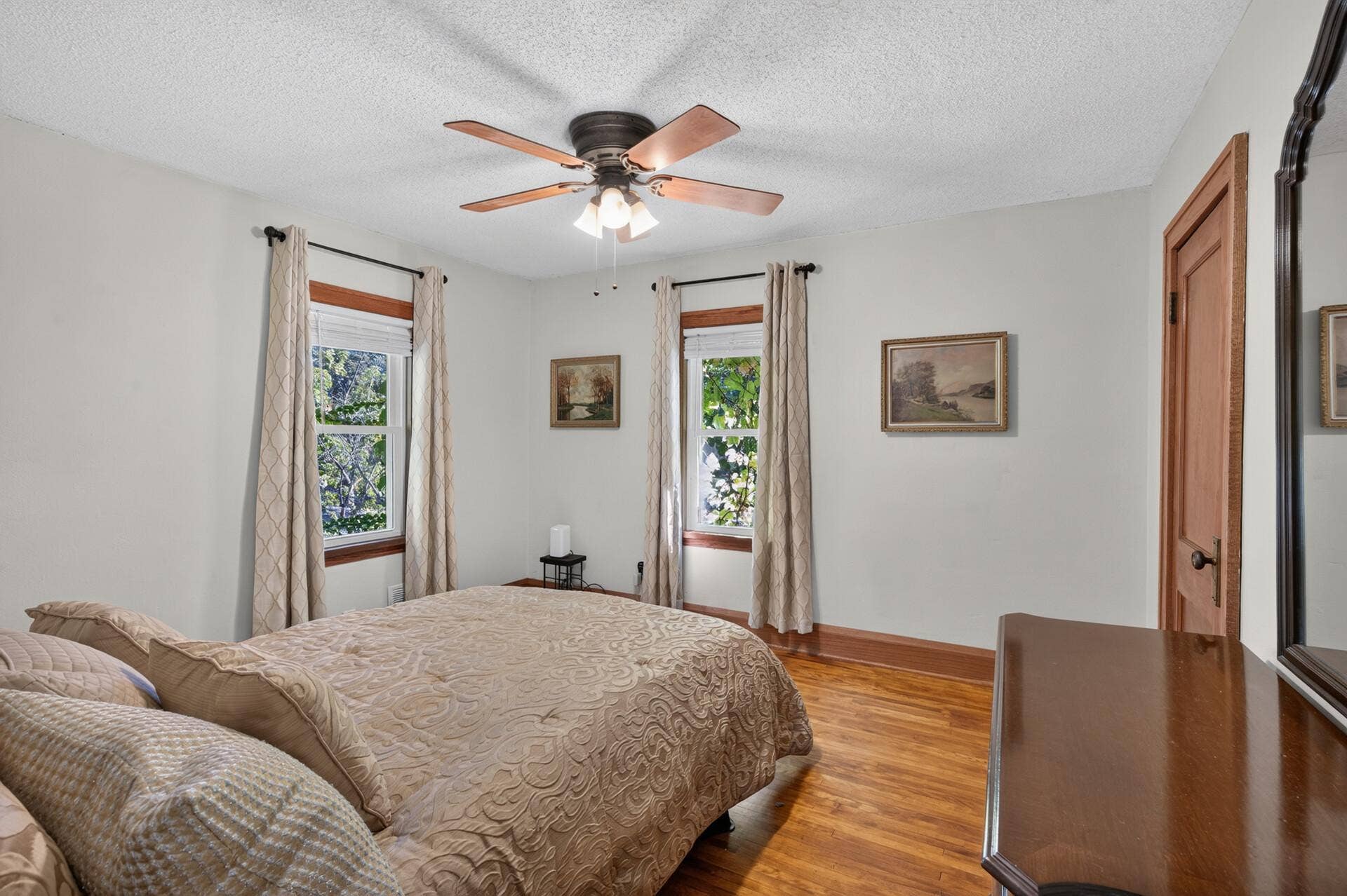 35_4556_43rd35_mls.jpg
