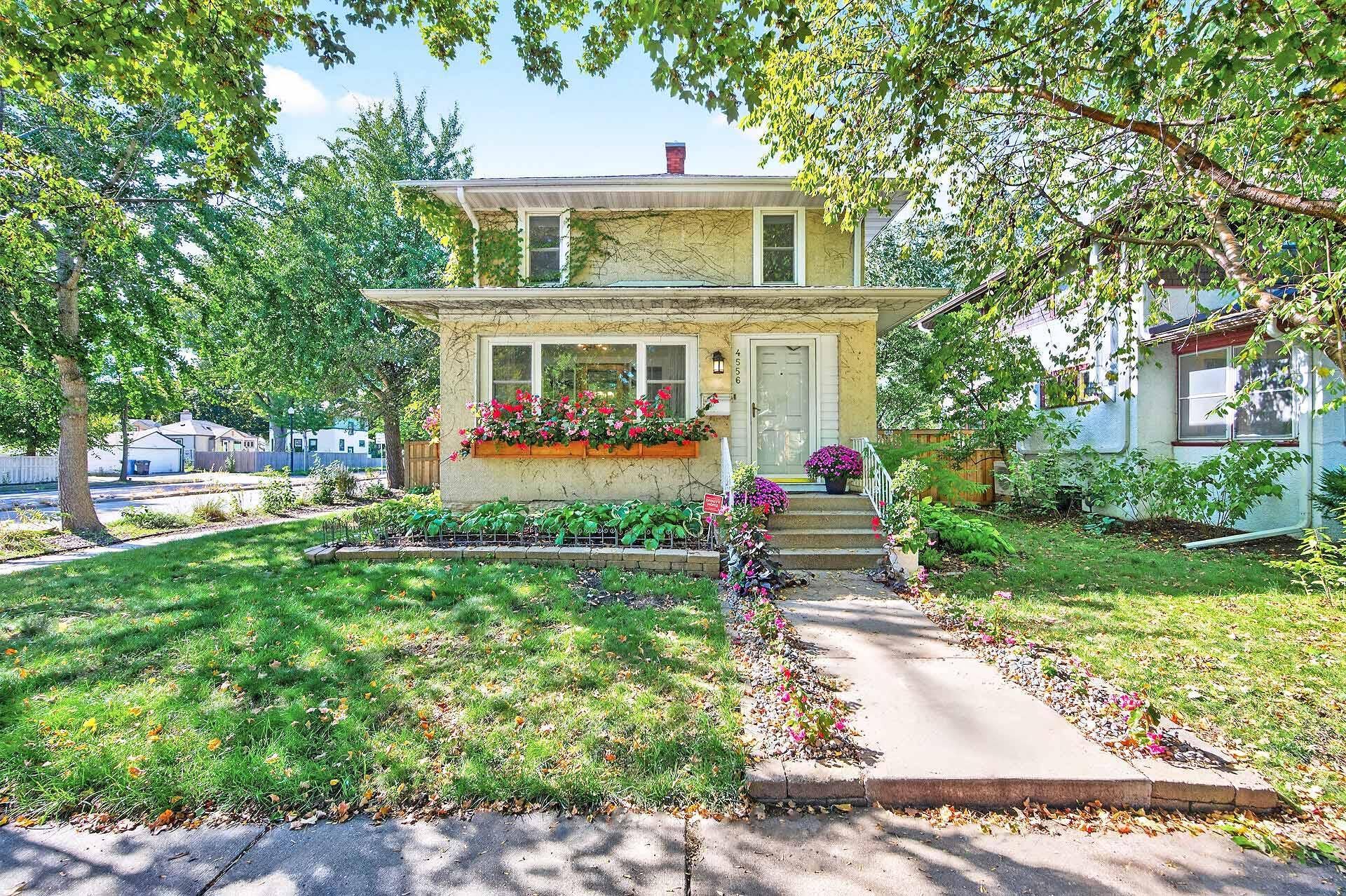 4556 43rd Ave Front 1.jpg