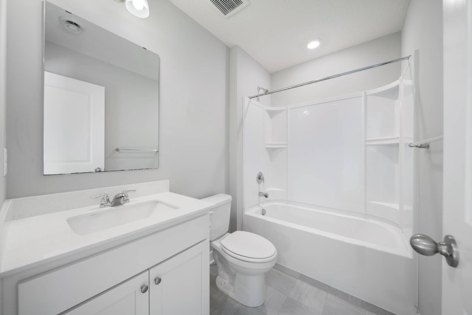 29_bathroom.jpg