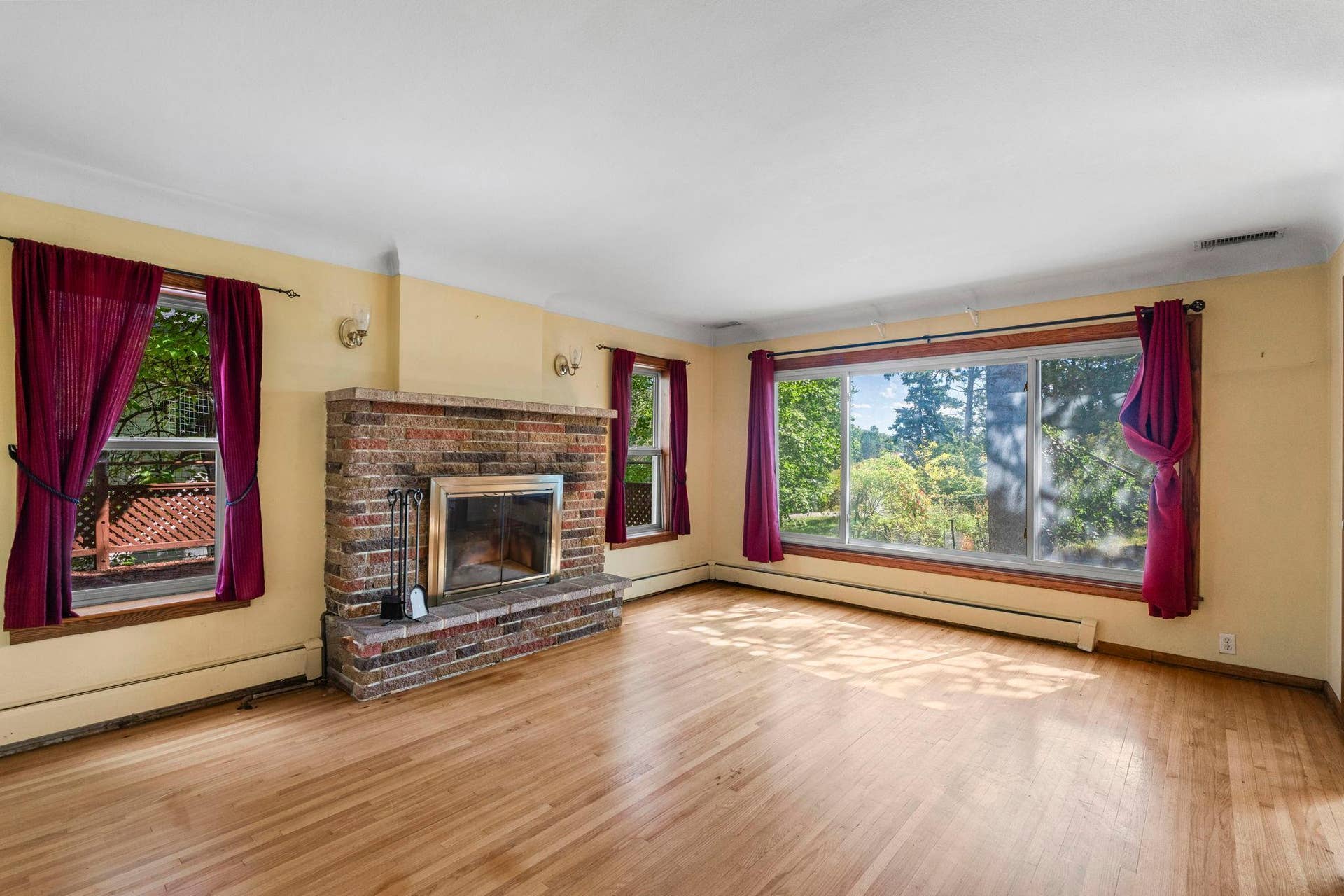 6824 E Fish Lake Road, Maple Grove, MN 55369 17-web-or-mls-6824 E Fish Lake Rd-101 (2).jpg