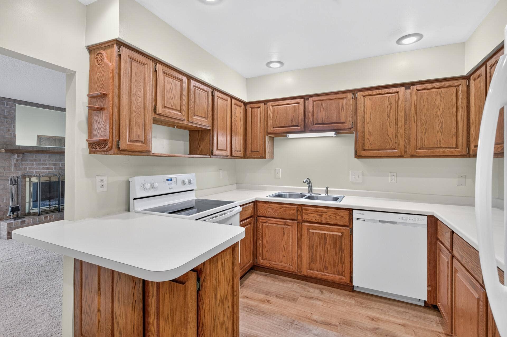 2813 Robinwood Way, Woodbury, MN 55125 16_2813_Robinwood15_mls.jpg