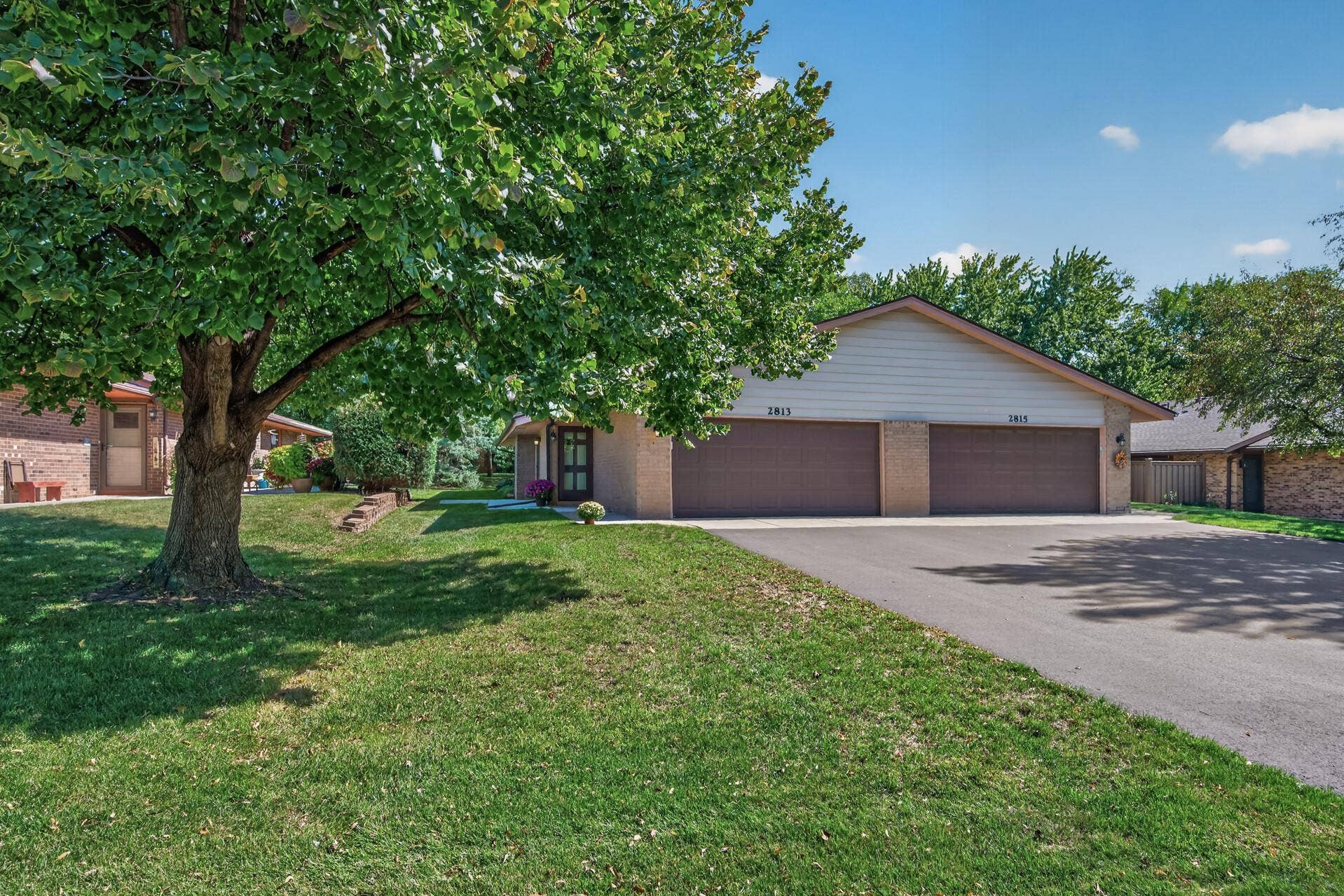 2813 Robinwood Way, Woodbury, MN 55125 01_2813_Robinwood1_mls.jpg