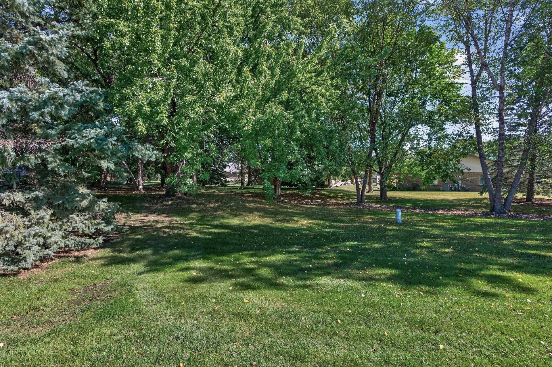 2813 Robinwood Way, Woodbury, MN 55125 31_2813_Robinwood30_mls.jpg