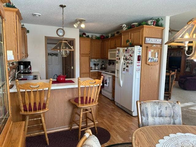 734 32nd Street NW, Bemidji, MN 56601 Kitchen.jpeg
