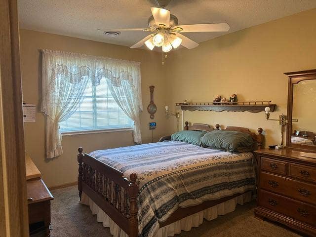 734 32nd Street NW, Bemidji, MN 56601 Bedroom 1.jpeg