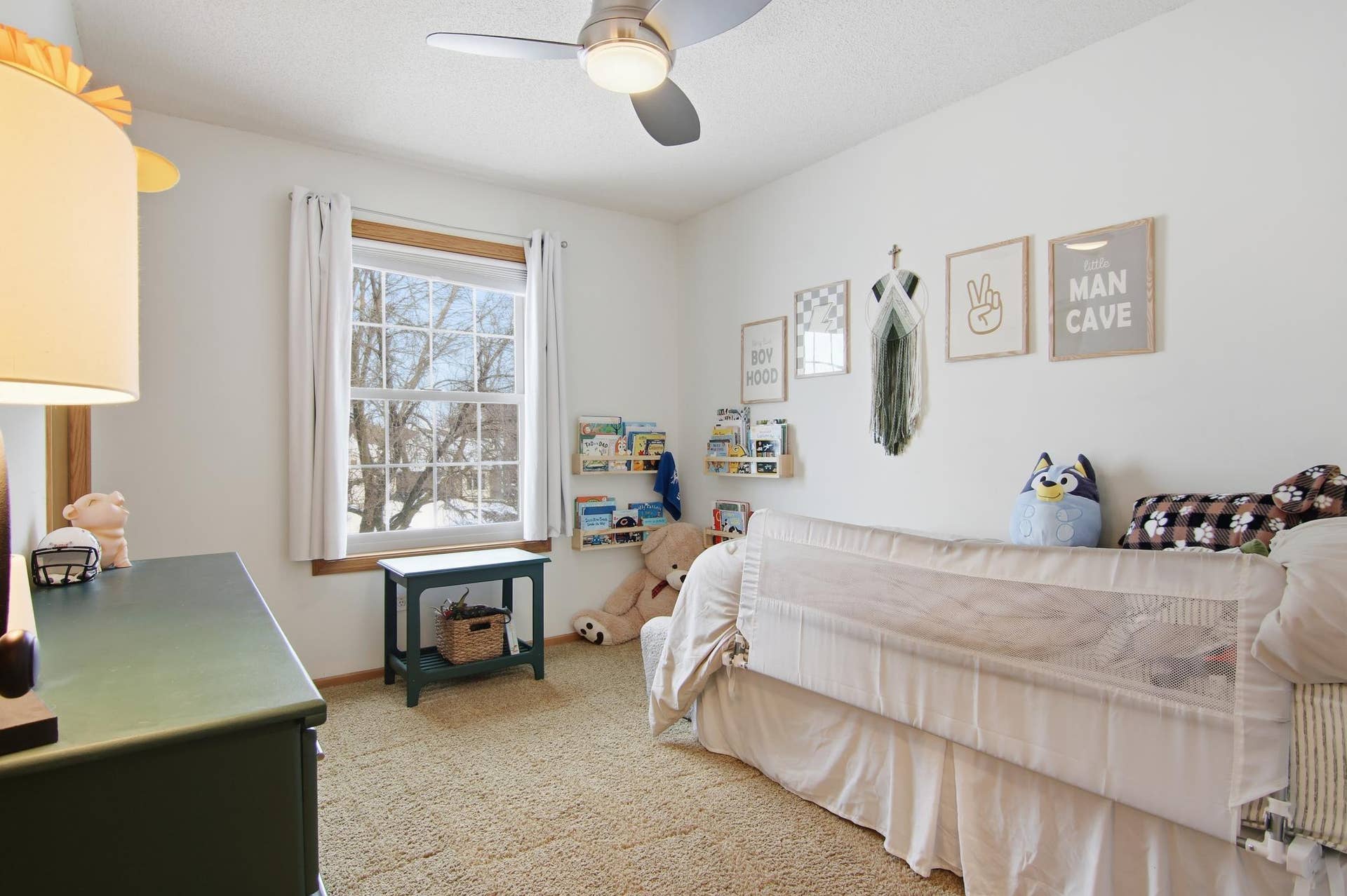 9953 Starlight Drive, Woodbury, MN 55125 9953 Starlight Drive, Woodbury, MN 55125
