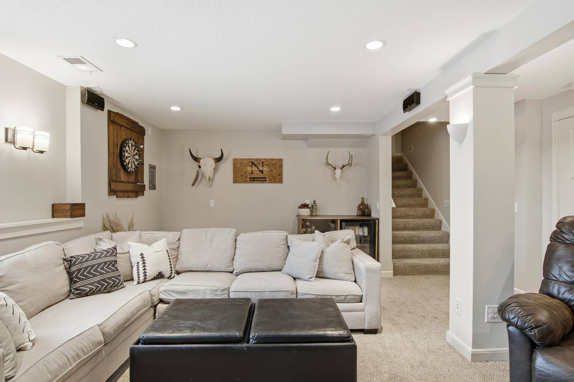 9953 Starlight Drive, Woodbury, MN 55125 9953 Starlight Drive, Woodbury, MN 55125
