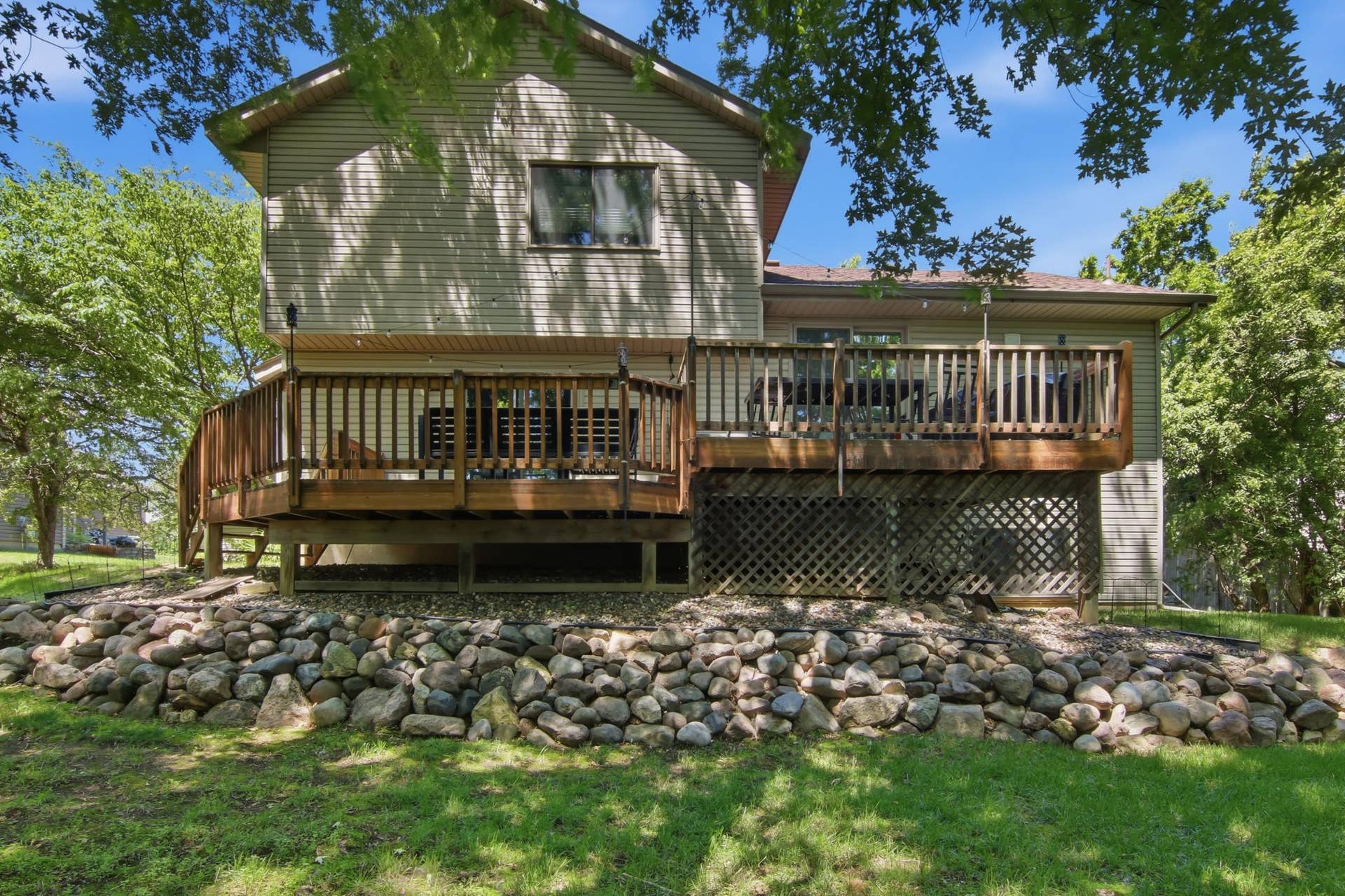 9953 Starlight Drive, Woodbury, MN 55125 9953 Starlight Drive, Woodbury, MN 55125