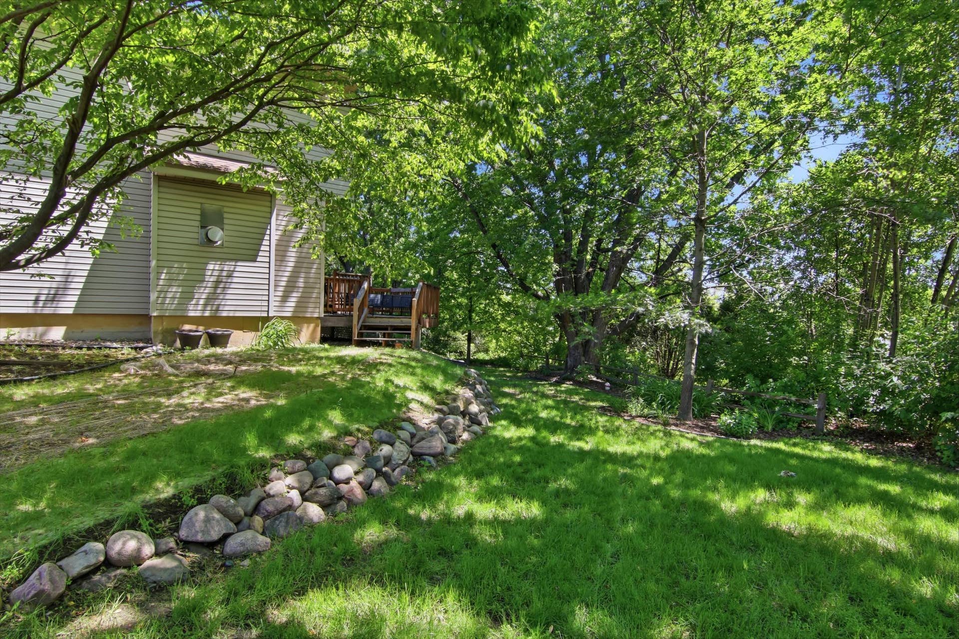 9953 Starlight Drive, Woodbury, MN 55125 9953 Starlight Drive, Woodbury, MN 55125