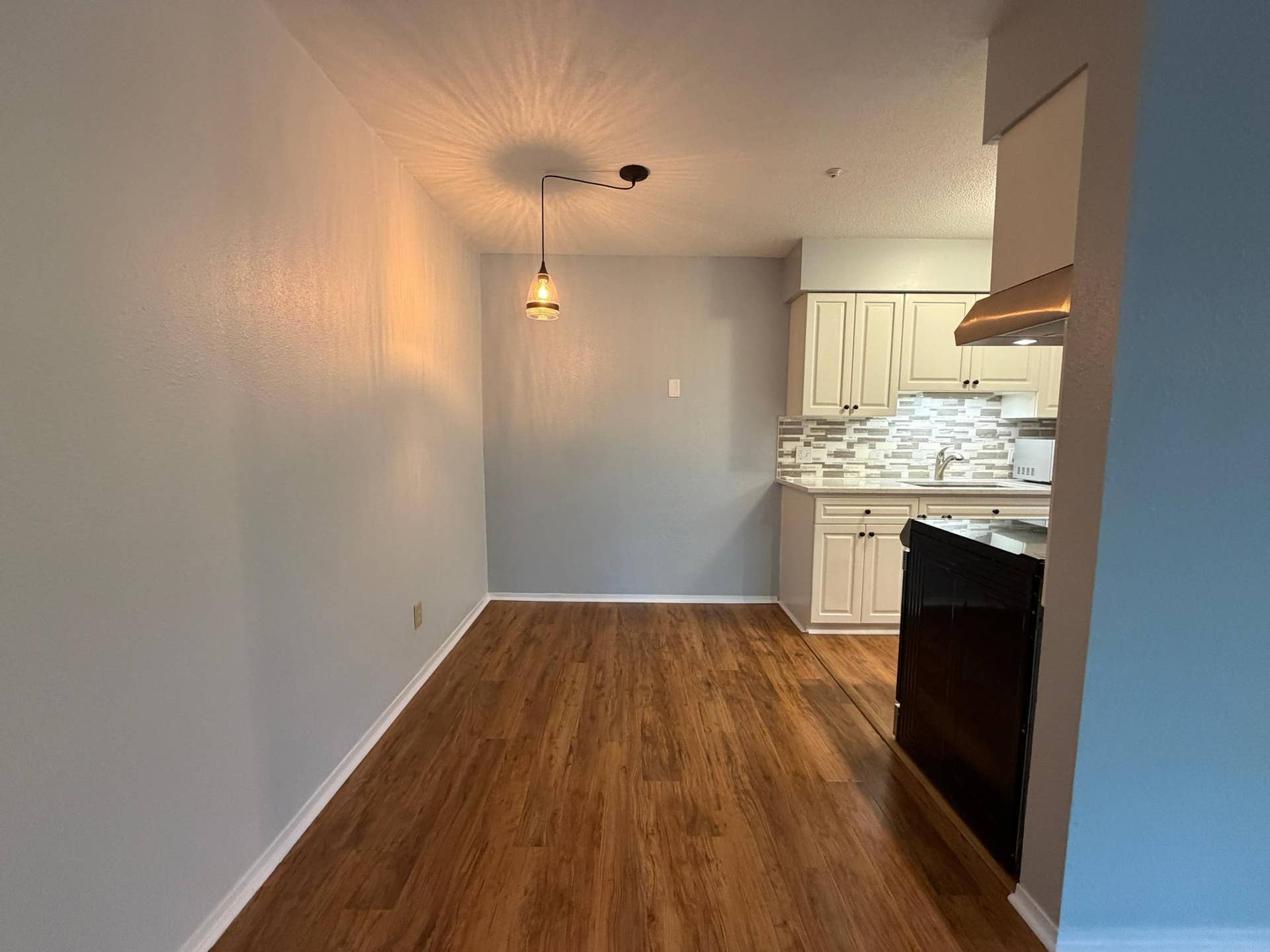 7316 W 22nd Street, #305, Saint Louis Park, MN 55426 Dining Room
