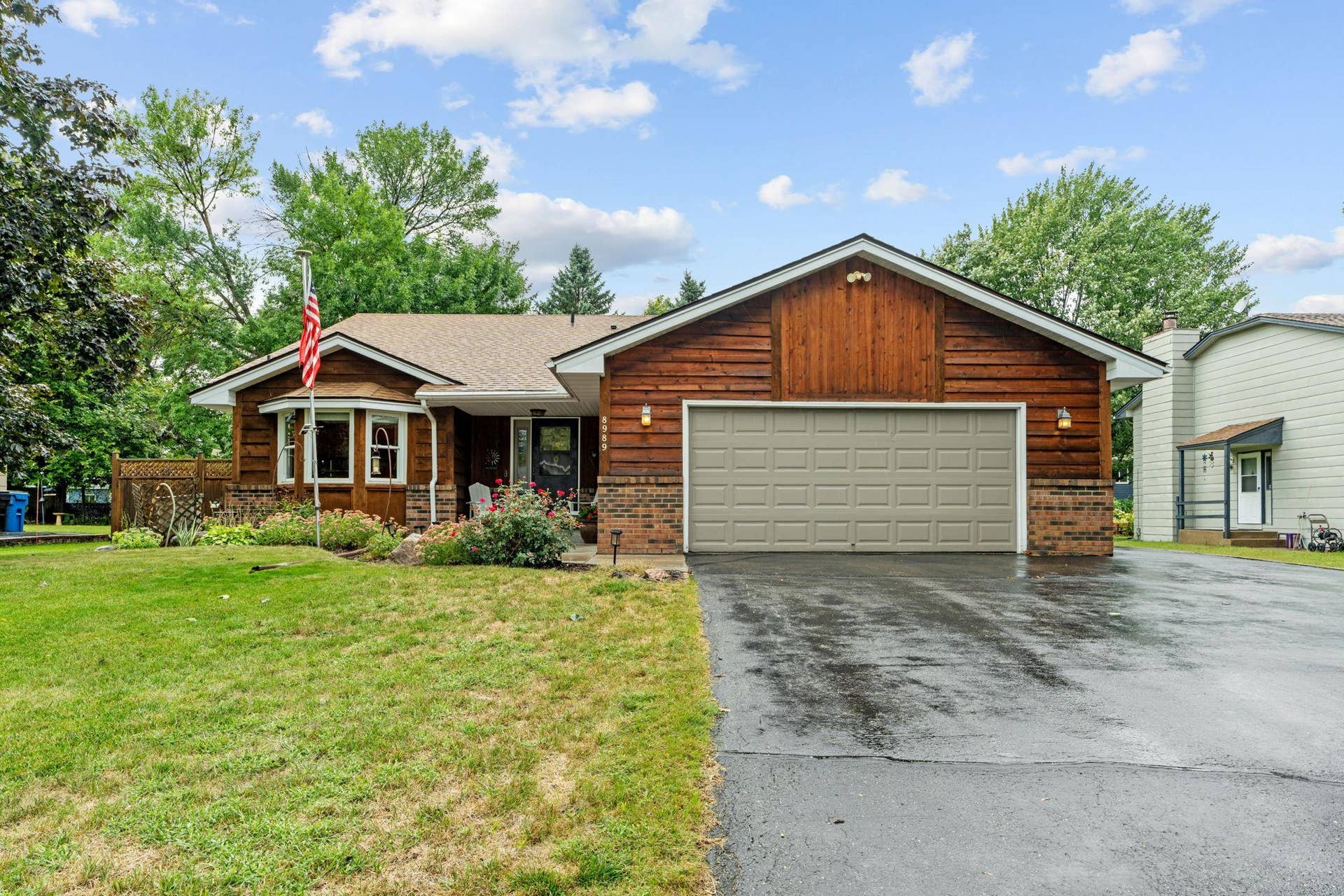 Welcome to 8989 Kirkwood Circle!