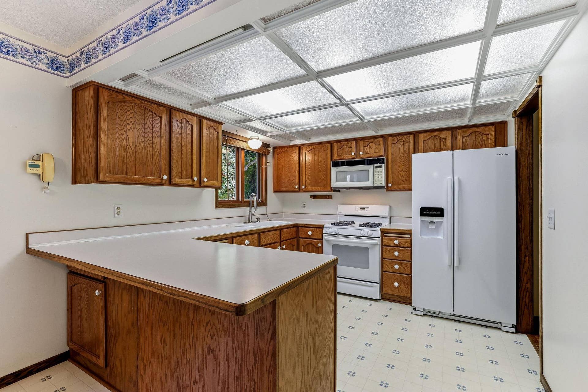 10448 106th Place N, Maple Grove, MN 55369 8-web-or-mls-10448-106th-Pl-08.jpg