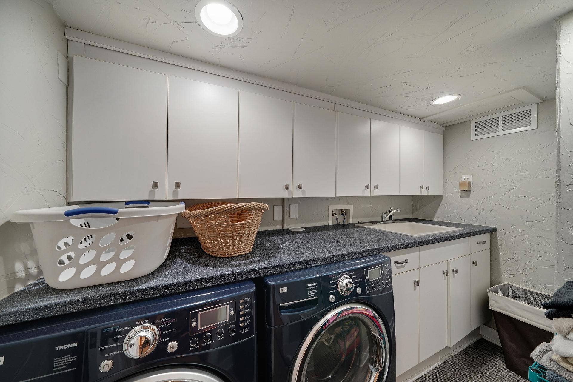 1170 Fairmount Avenue, 100, Saint Paul, MN 55105 1170 Fairmount Avenue, 100, Saint Paul, MN 55105