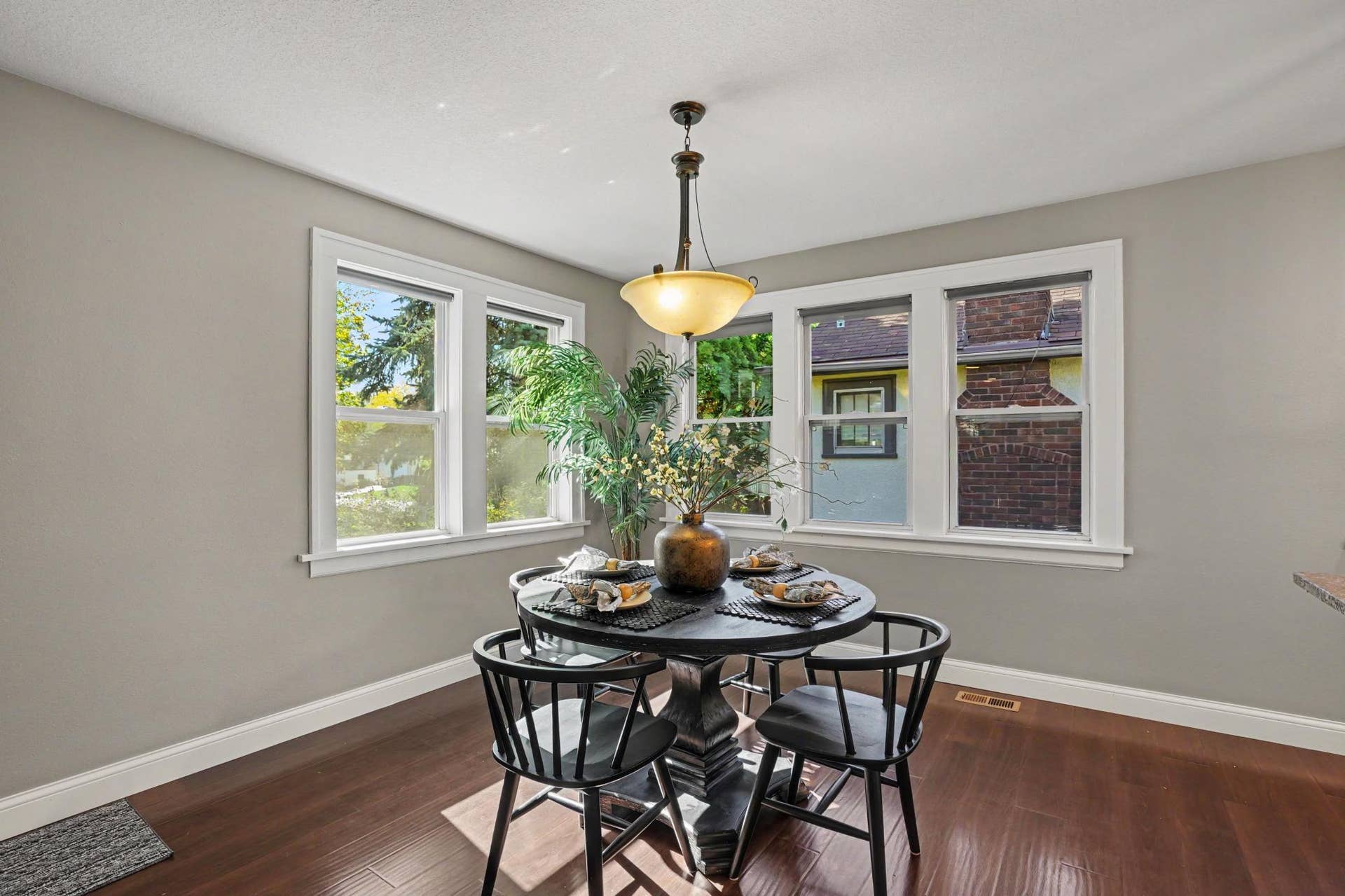 2115 Palace Avenue, 95, Saint Paul, MN 55105 Dining Room