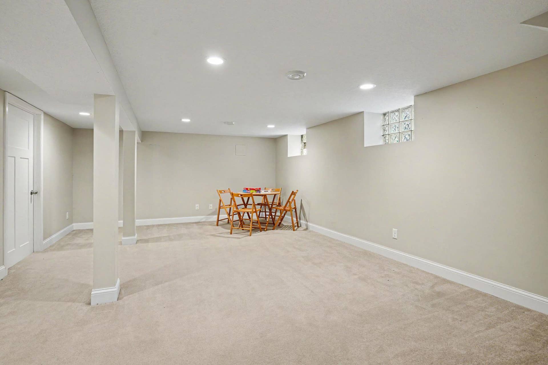 2115 Palace Avenue, 95, Saint Paul, MN 55105 Large family room - lower level