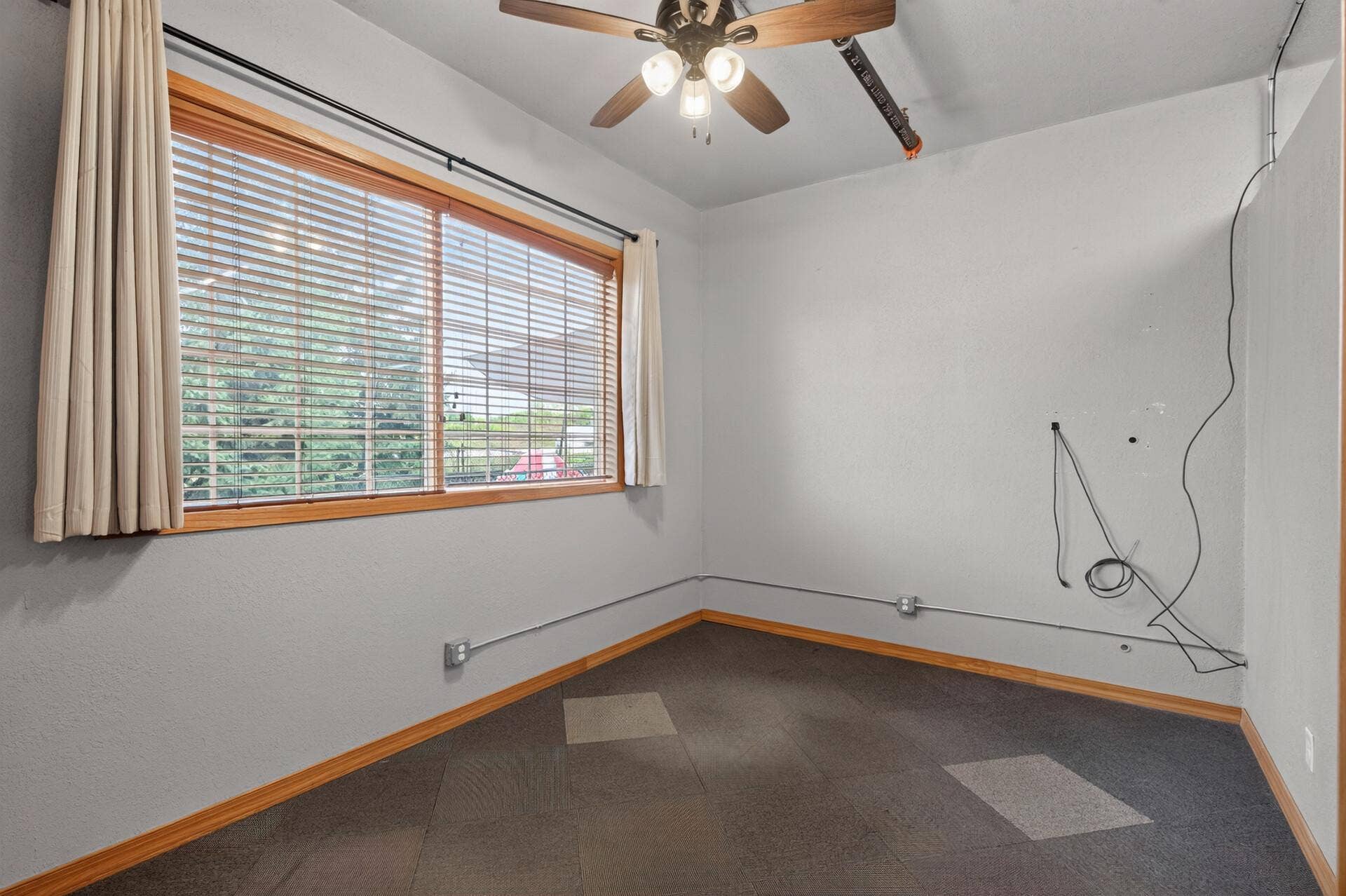 1103 Weir Drive, #200, Woodbury, MN 55125 1103 Weir Drive, #200, Woodbury, MN 55125