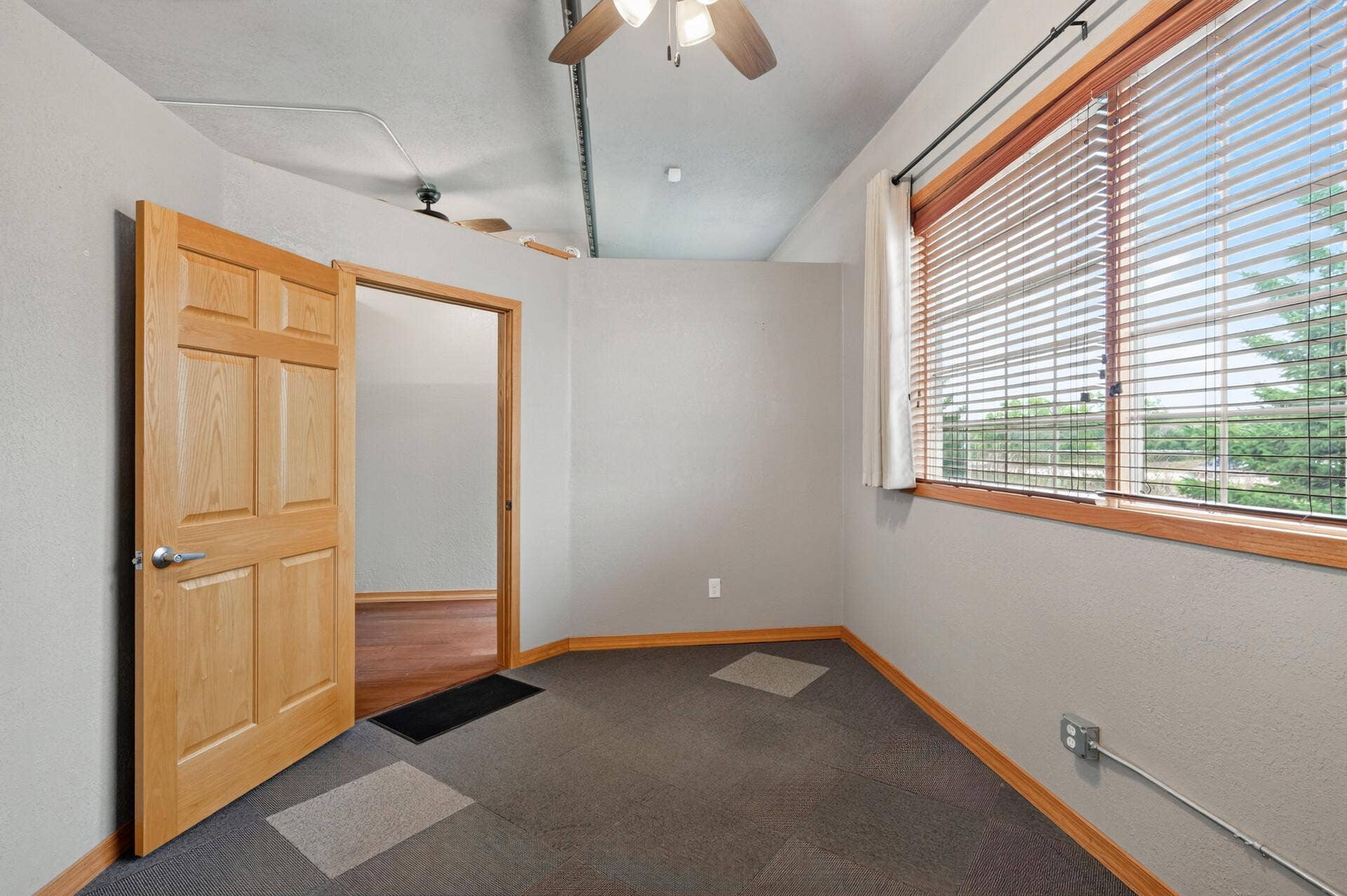 1103 Weir Drive, #200, Woodbury, MN 55125 1103 Weir Drive, #200, Woodbury, MN 55125
