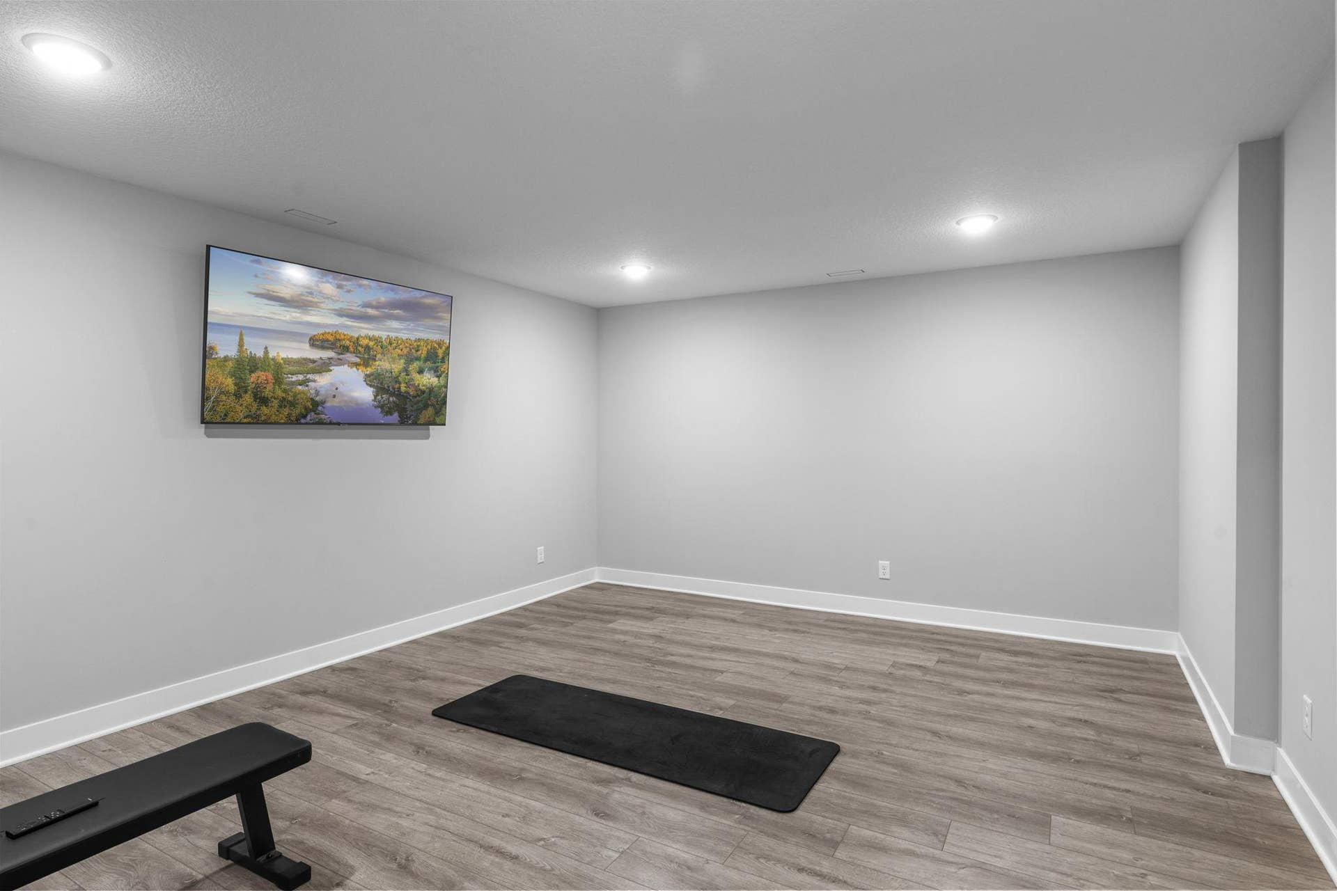 5190 Sundial Lane, Woodbury, MN 55129 5190 Sundial Lane, Woodbury, MN 55129