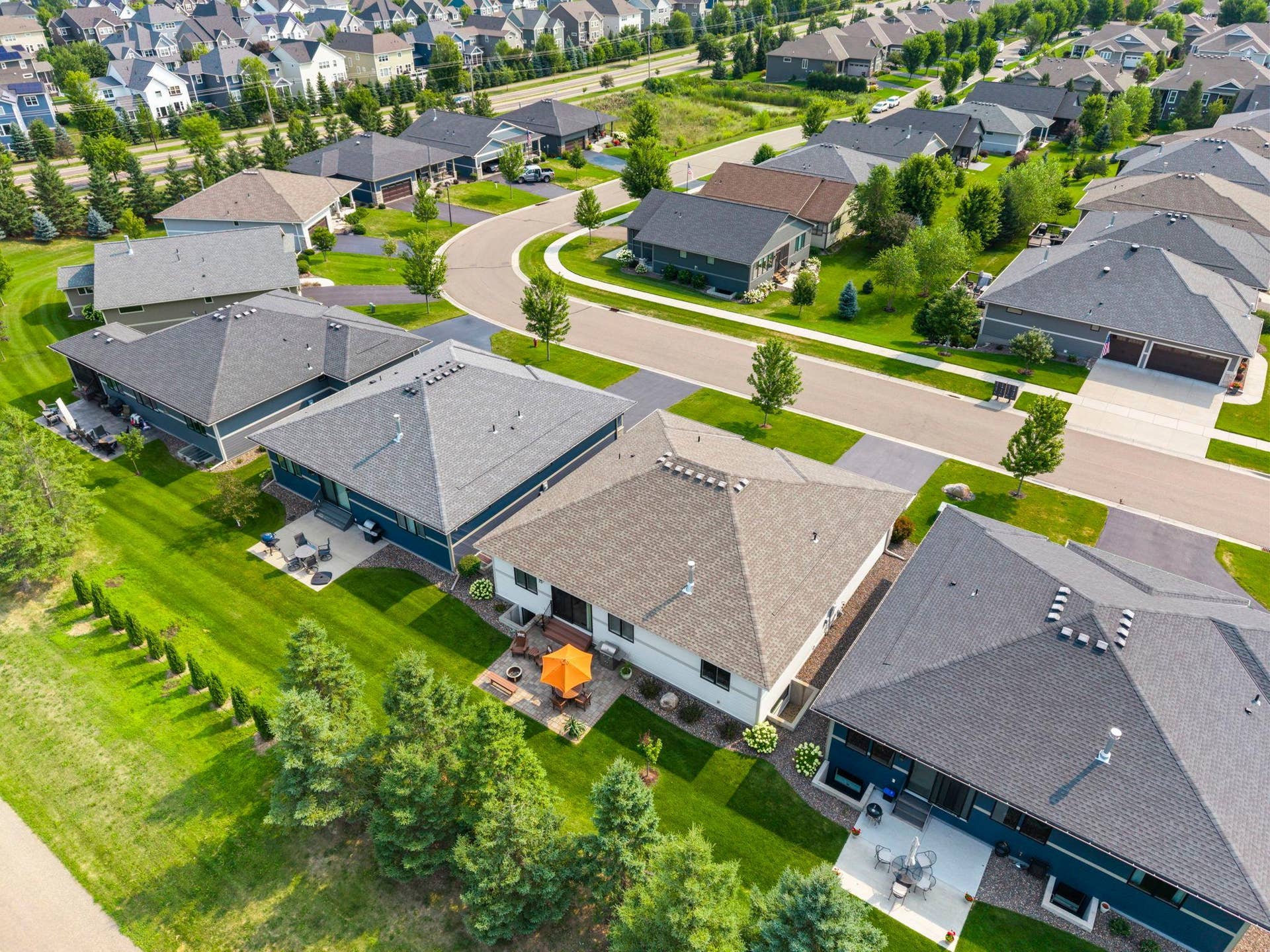 5190 Sundial Lane, Woodbury, MN 55129 5190 Sundial Lane, Woodbury, MN 55129