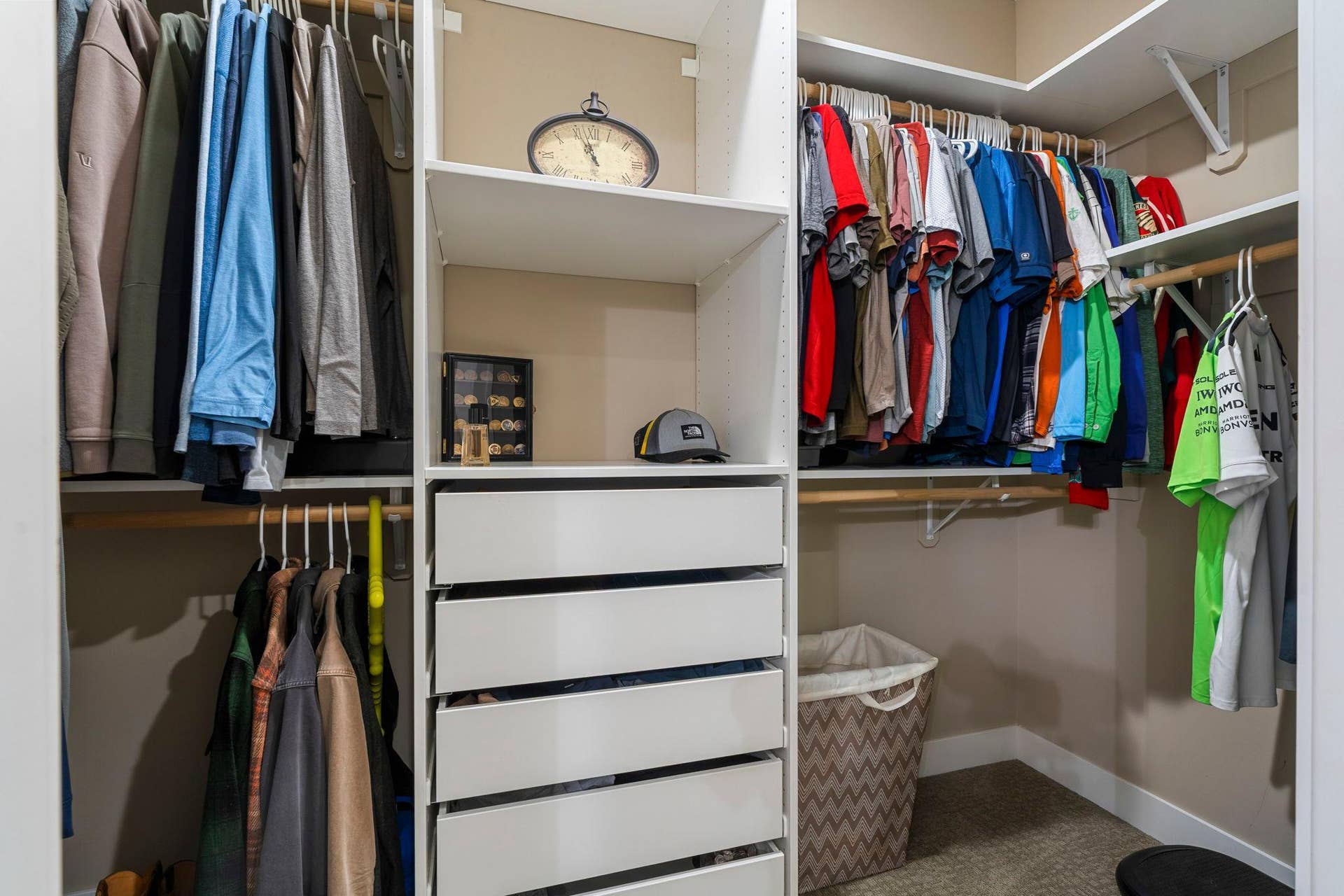 5190 Sundial Lane, Woodbury, MN 55129 Primary Closet
