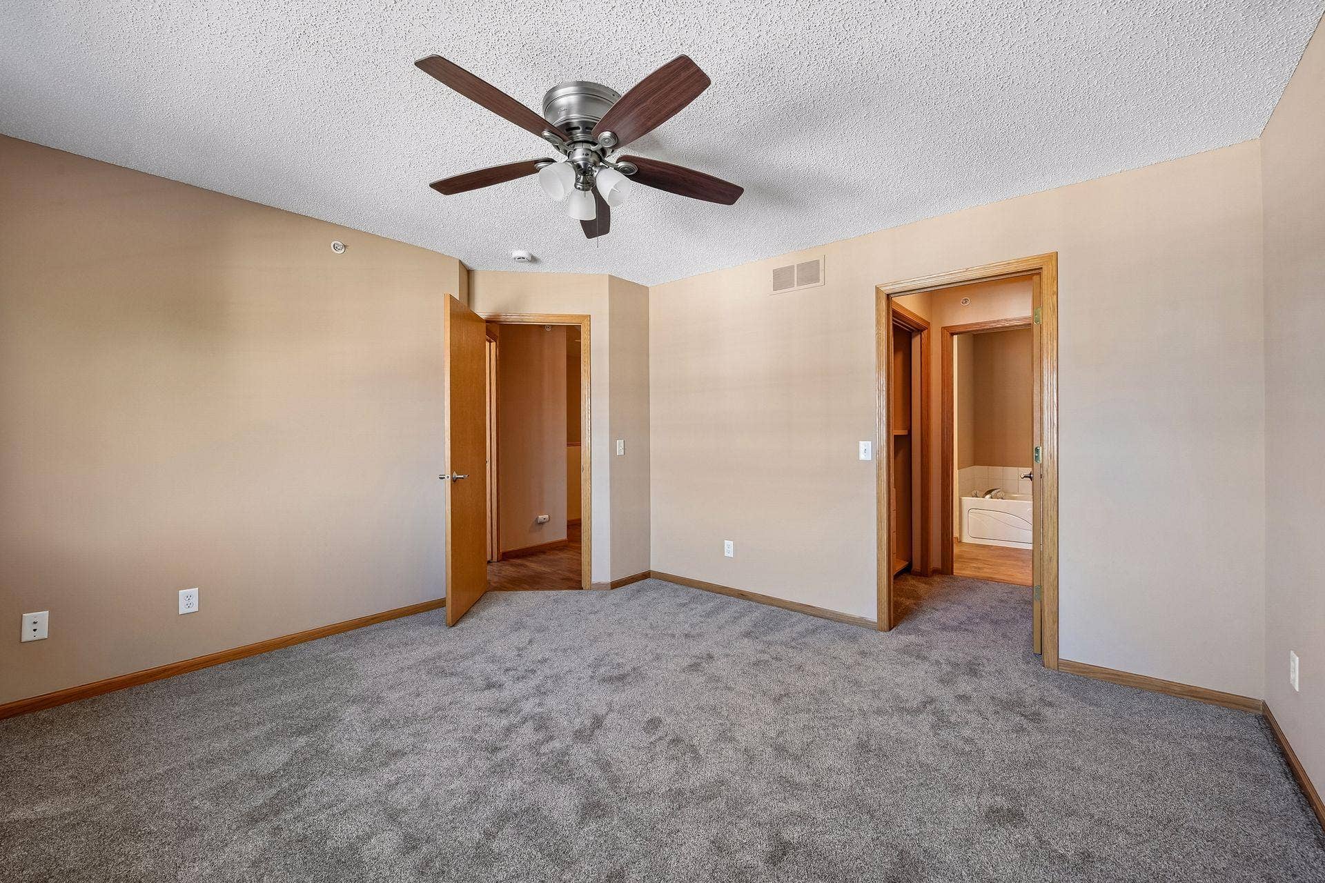 17628 69th Place N, Maple Grove, MN 55311 17628 69th Place N, Maple Grove, MN 55311