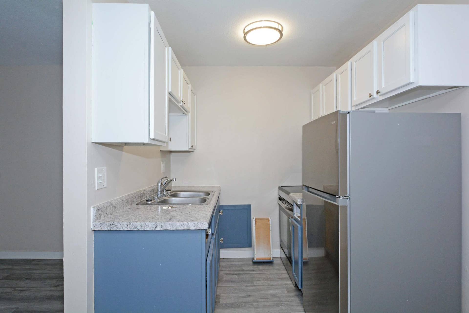 2725 Pleasant Avenue, 84, Minneapolis, MN 55408 2725 Pleasant Ave (101) 006.jpg