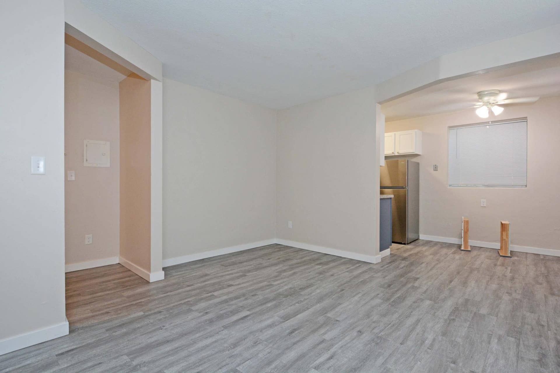 2725 Pleasant Avenue, 84, Minneapolis, MN 55408 2725 Pleasant Ave (101) 005.jpg
