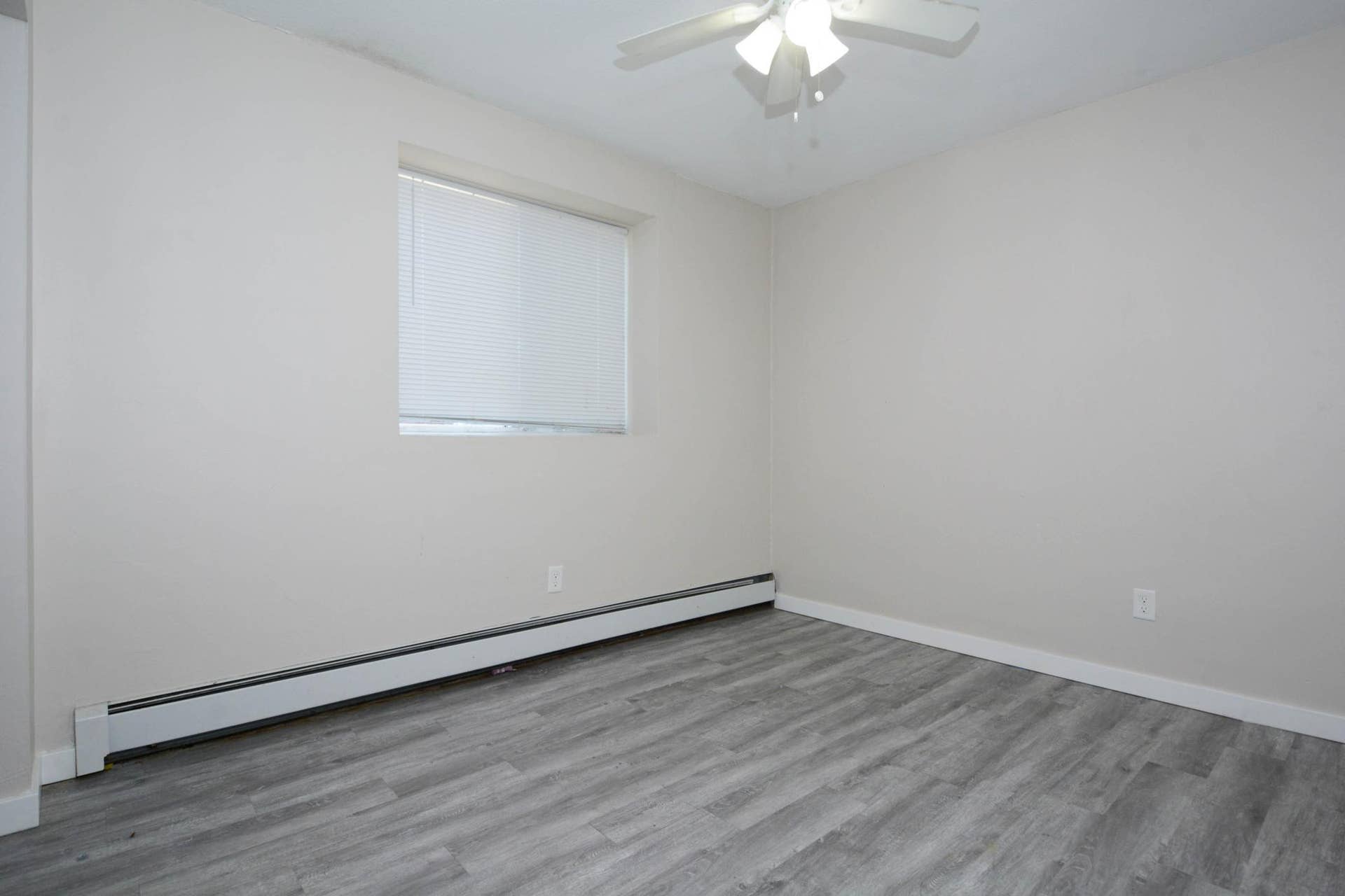 2725 Pleasant Avenue, 84, Minneapolis, MN 55408 2725 Pleasant Ave (101) 008.jpg